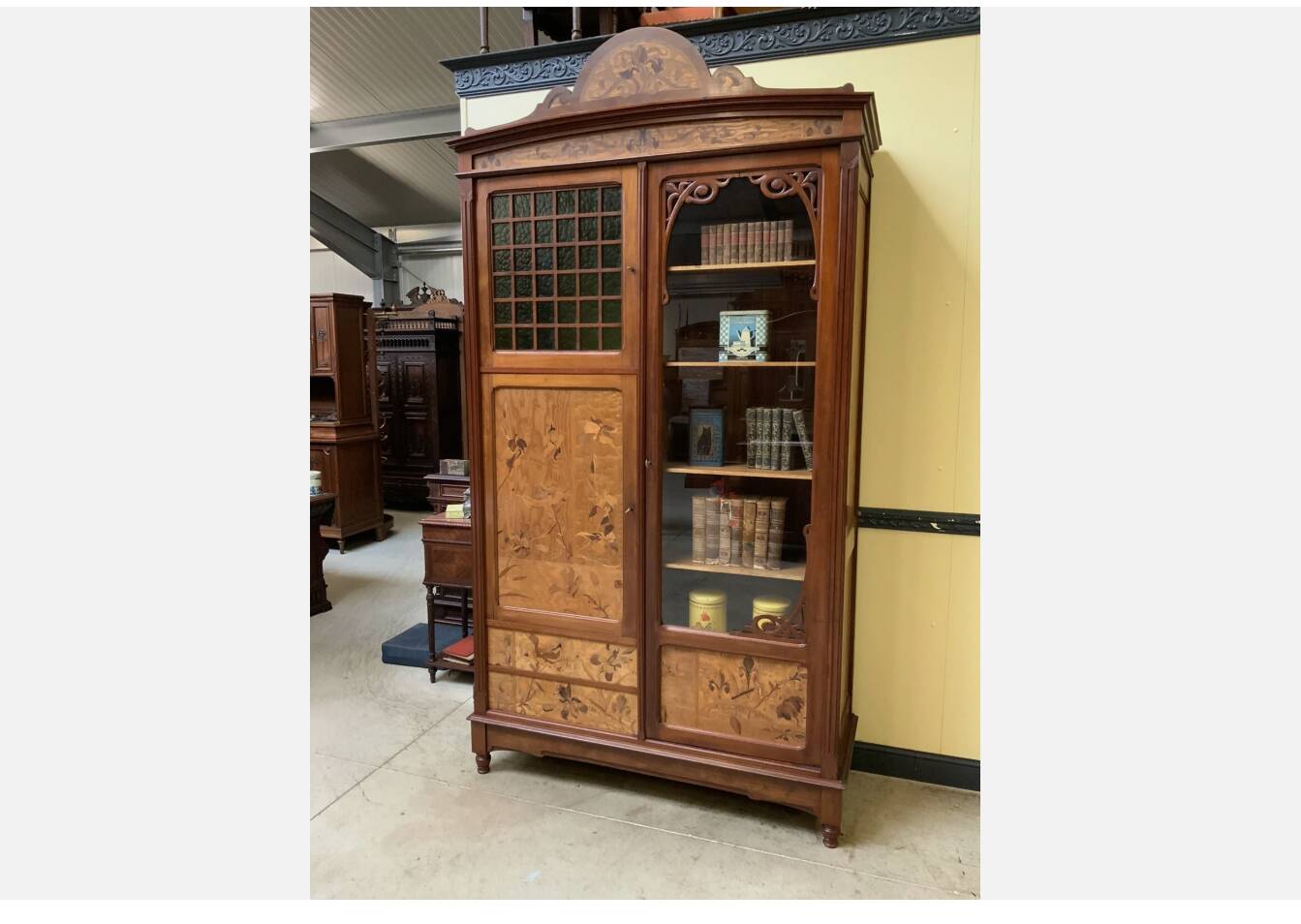 Antique Jugendstil display cabinet, Art Nouveau - Majorelle style