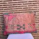 Magnifique coussin Kilim berbère vintage du Maroc