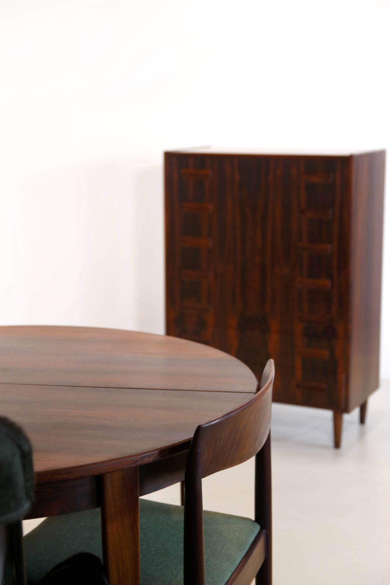 Round Rosewood Omann Jun dining room table, 1960's