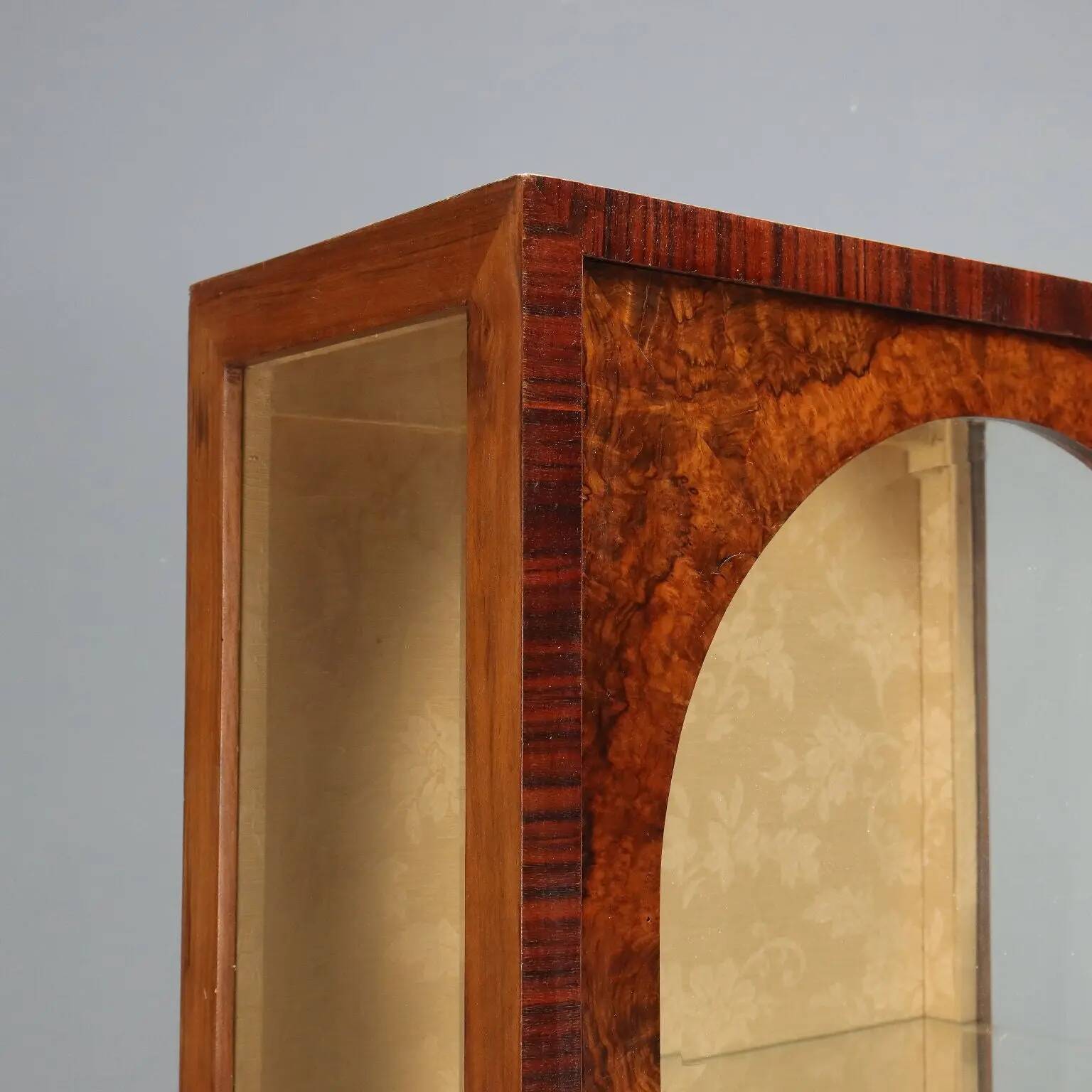 Vintage display cabinet in burl veneer, design, Italy, 1920s-1930s