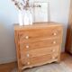 Commode chêne et porcelaine
