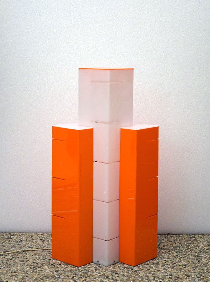 Lampadaire gratte-ciel en verre acrylique, années 1960