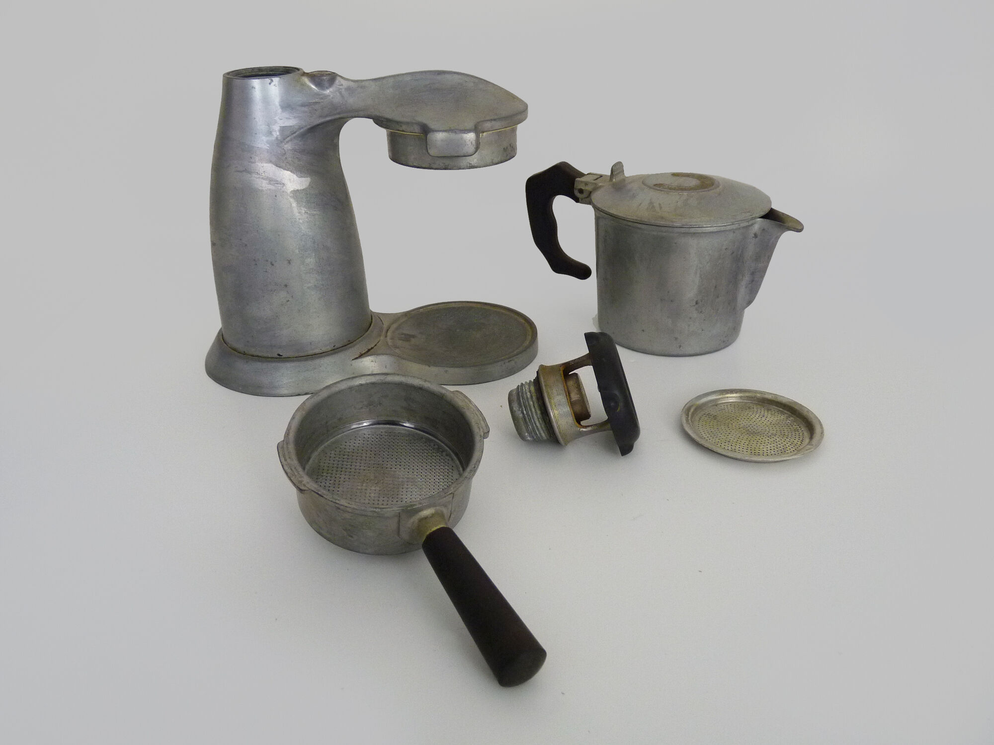 Old Italian coffee maker La Vesuviana aluminum 50s