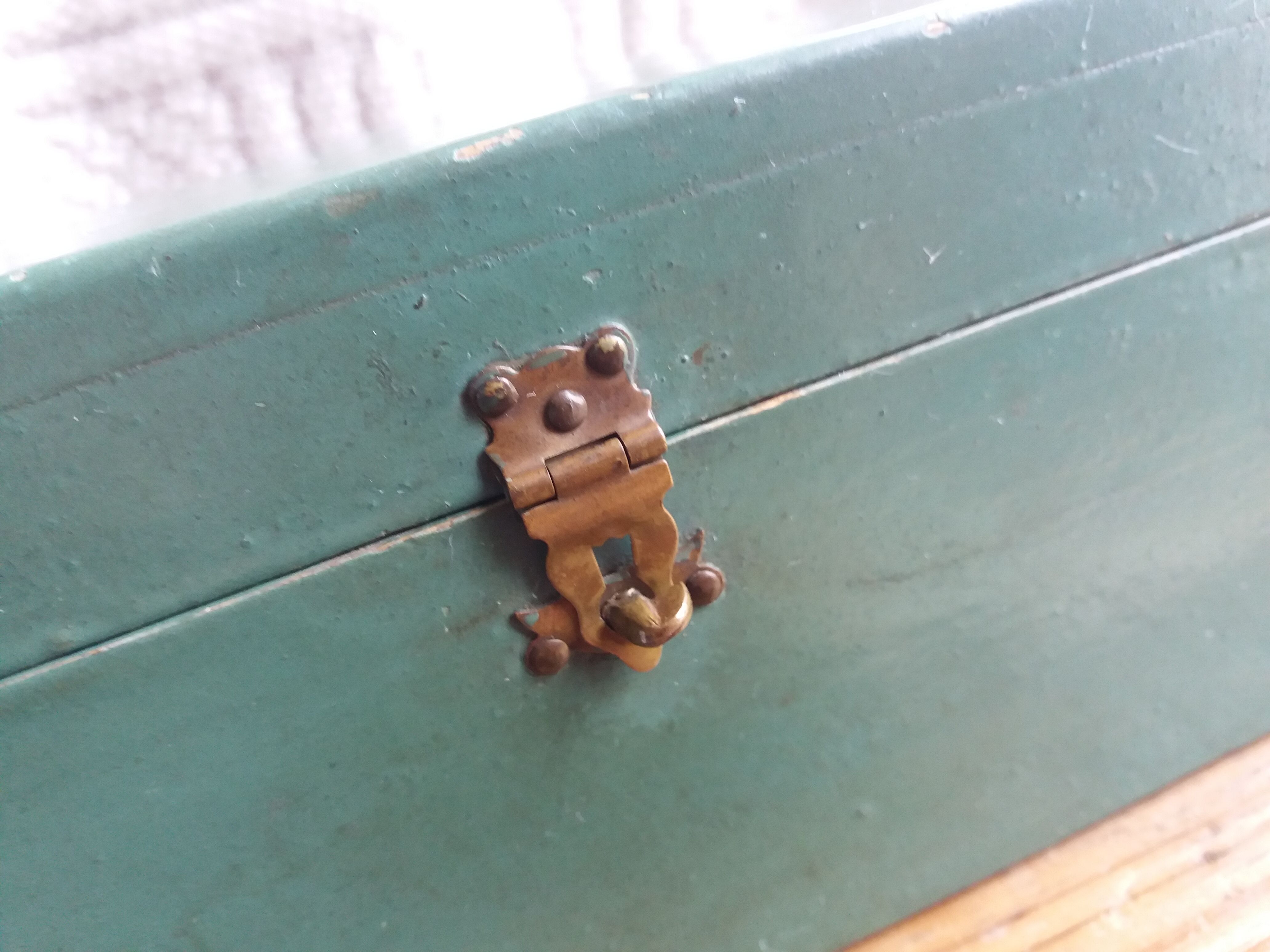 Wooden box