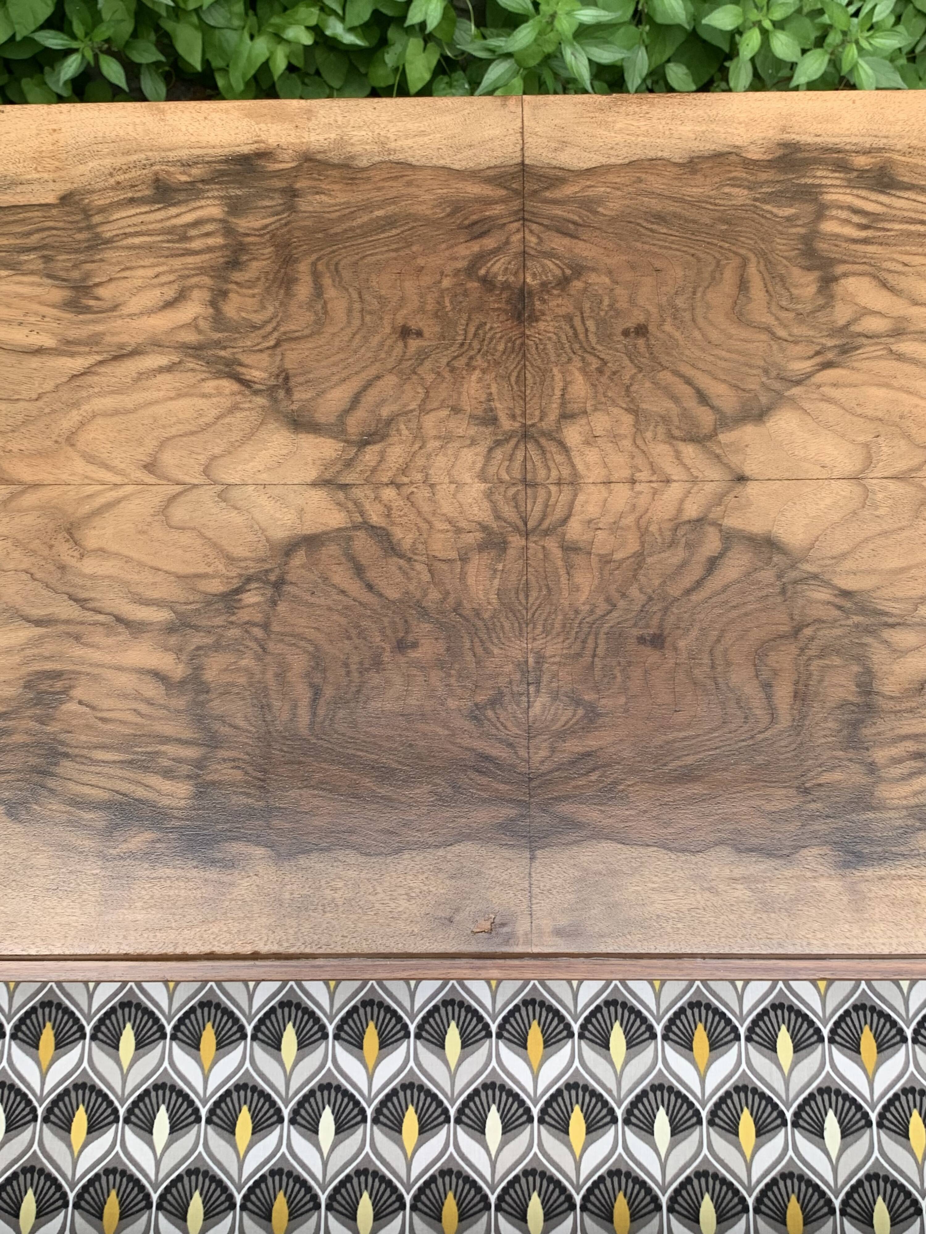 Art Deco chest of drawers in raw walnut burl