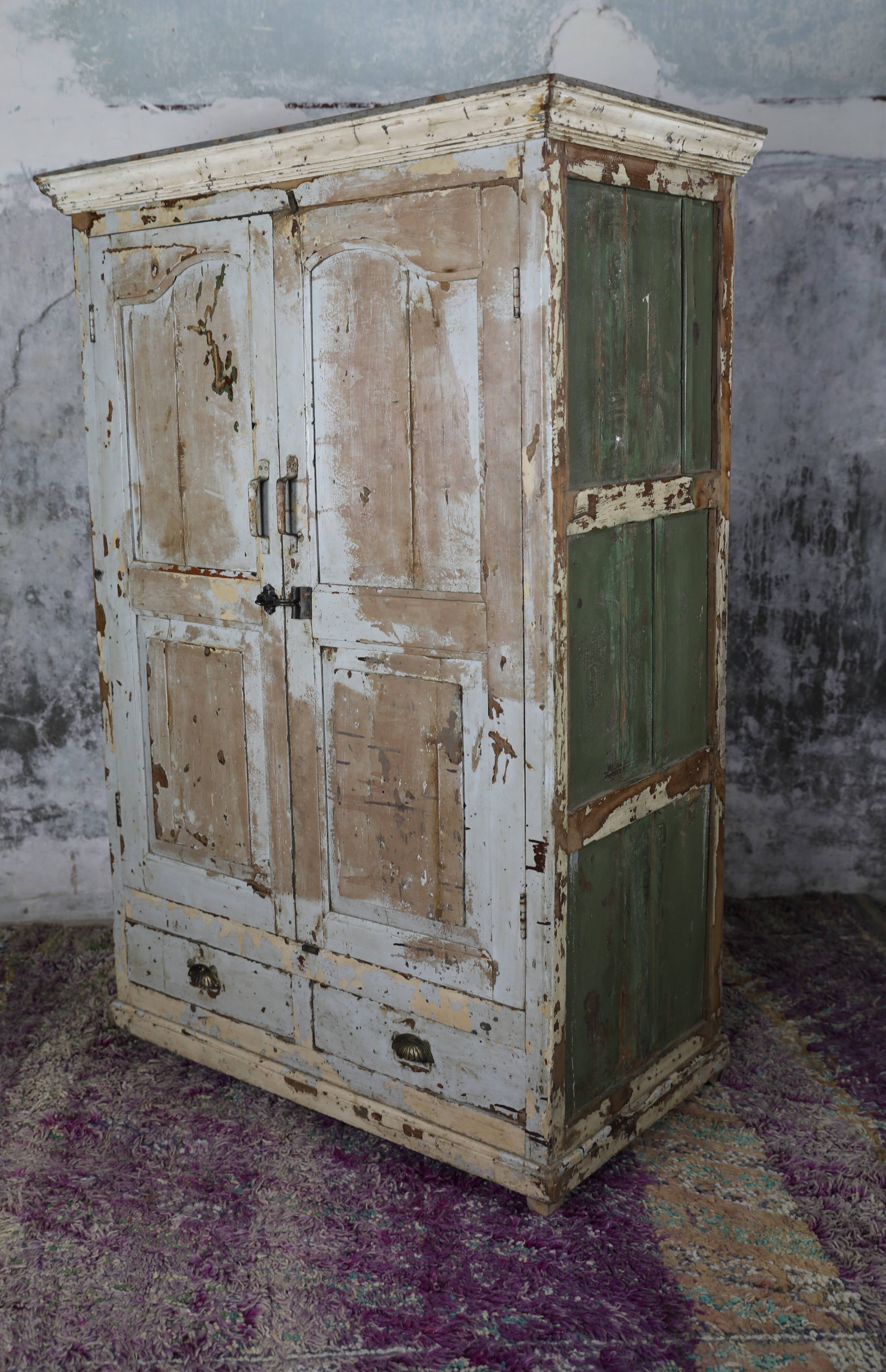 Indian wardrobe 2 doors in bleached wood