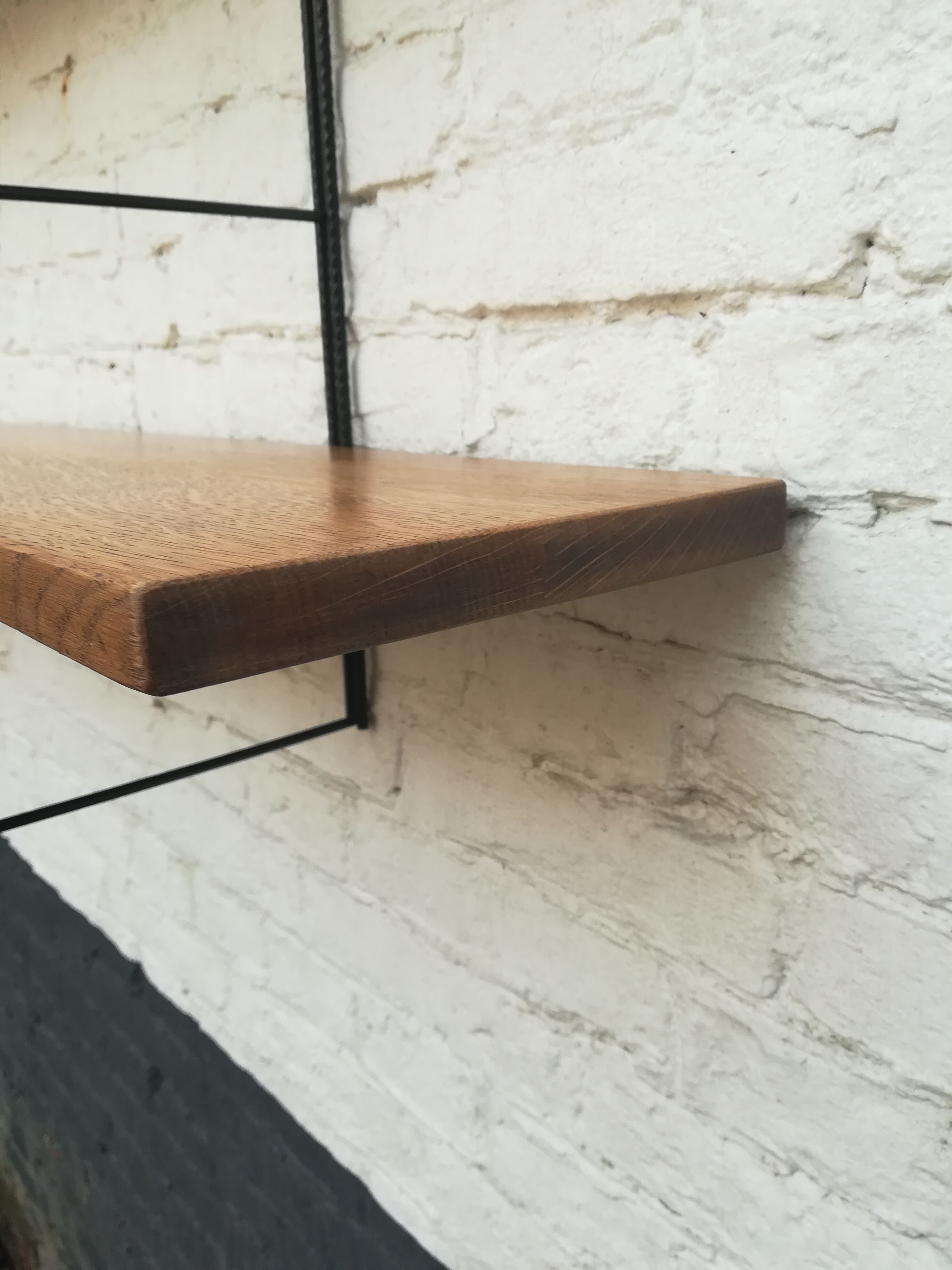 Wall shelf