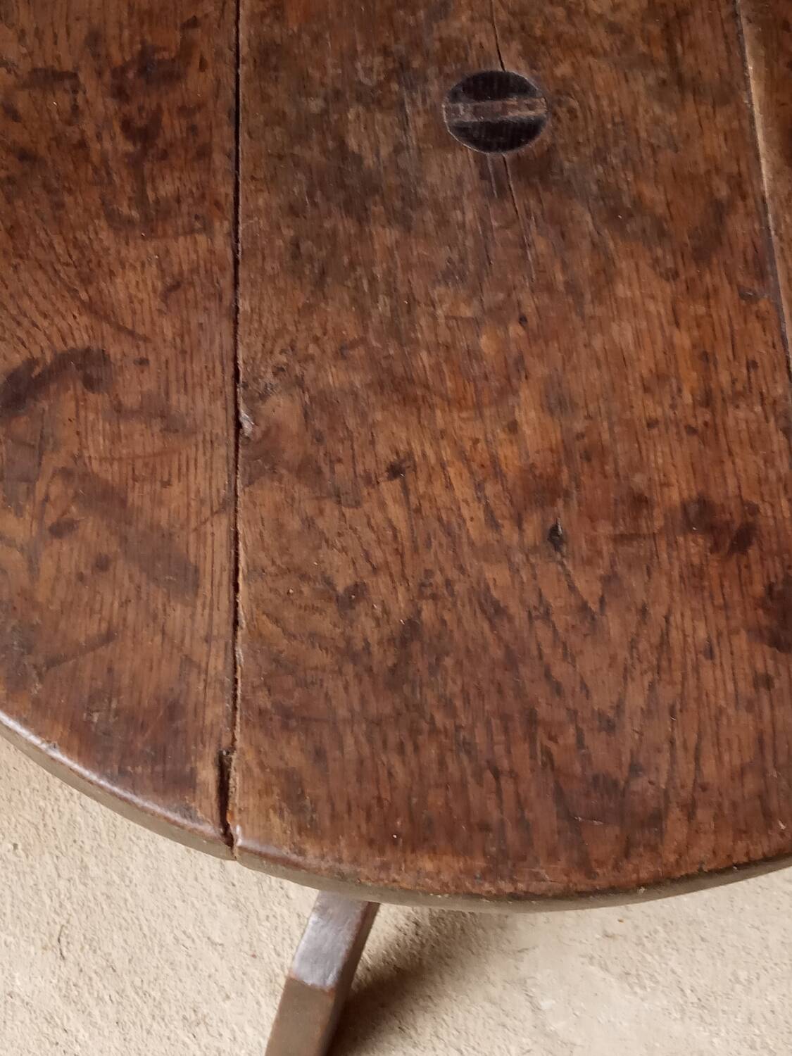19th century oak pedestal table