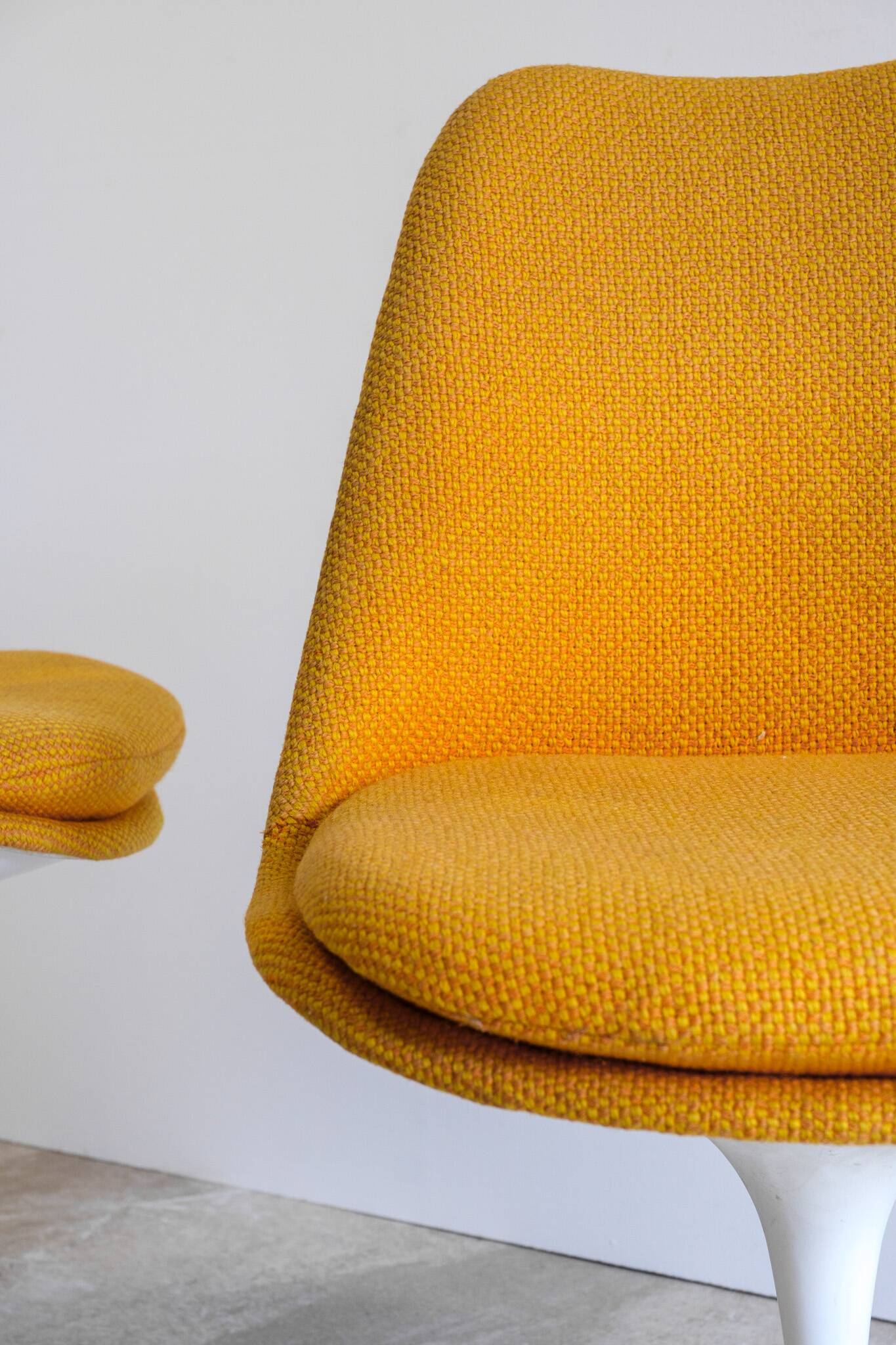 Tulip chair pair by Eero Saarinen for Knoll International