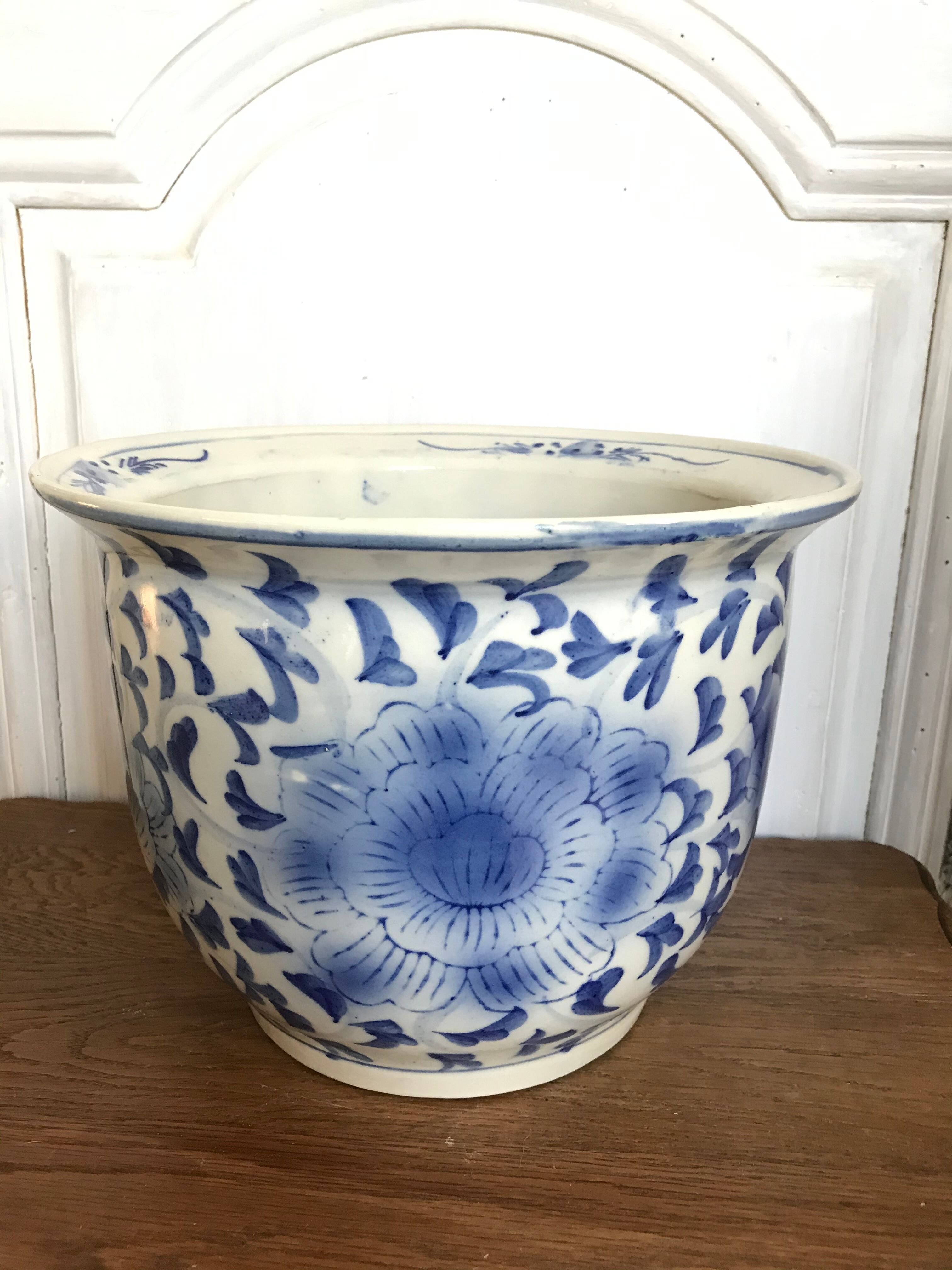 Cache-pot en porcelaine de Chine