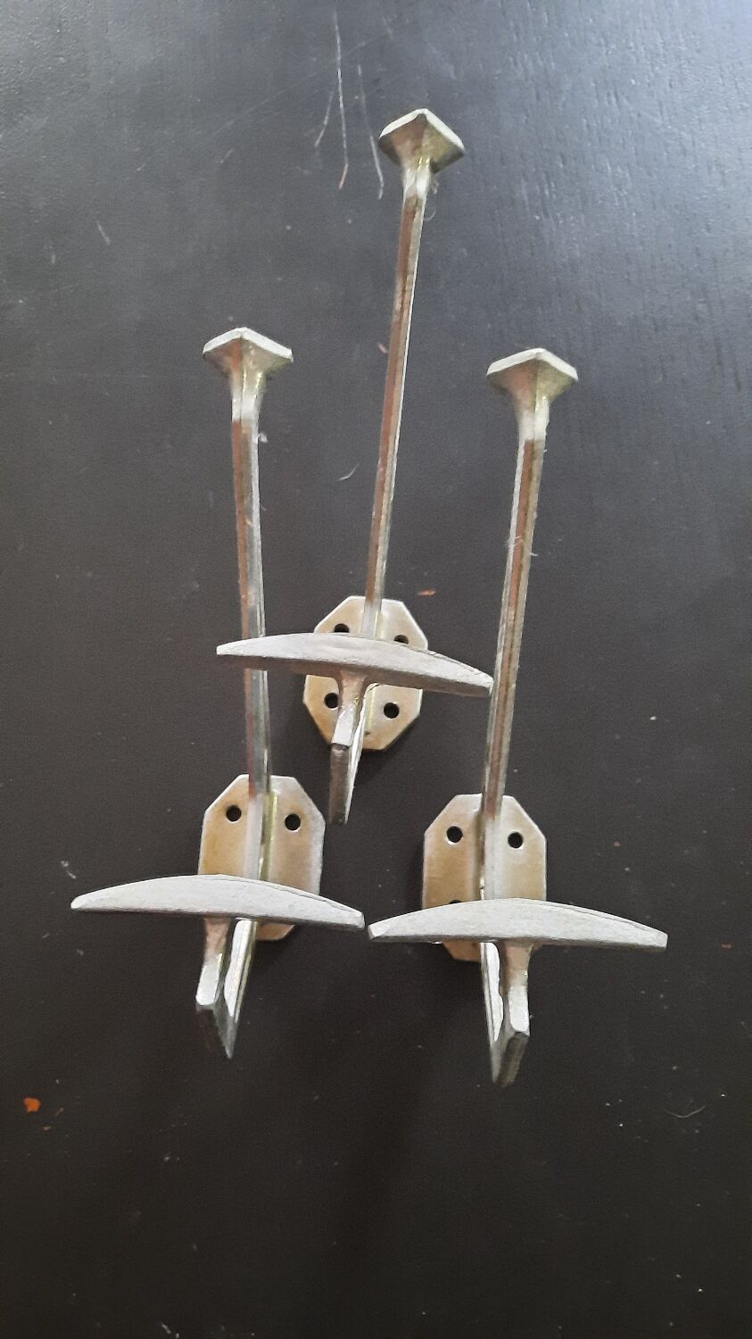 Set of 5 brushed aluminum coat hooks