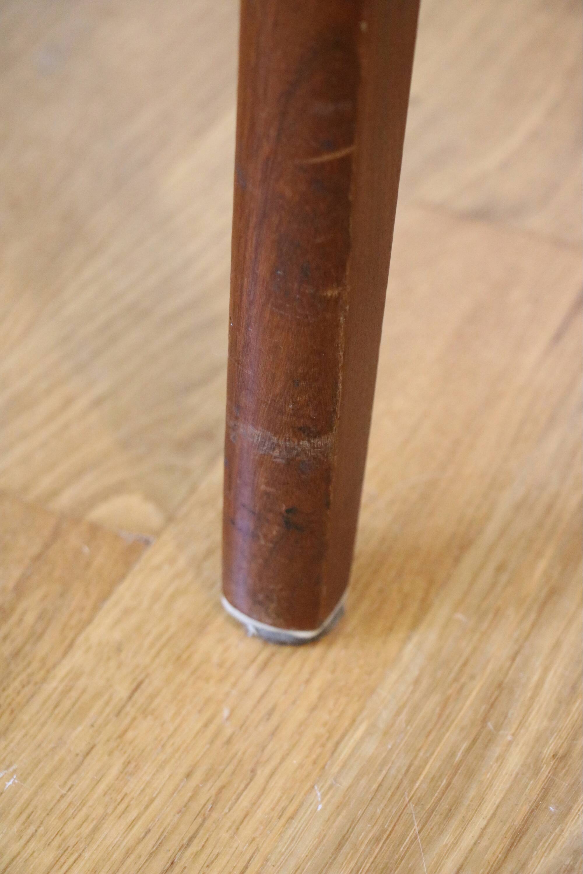 4 Scandinavian chairs in wood and faux leather, 1970.