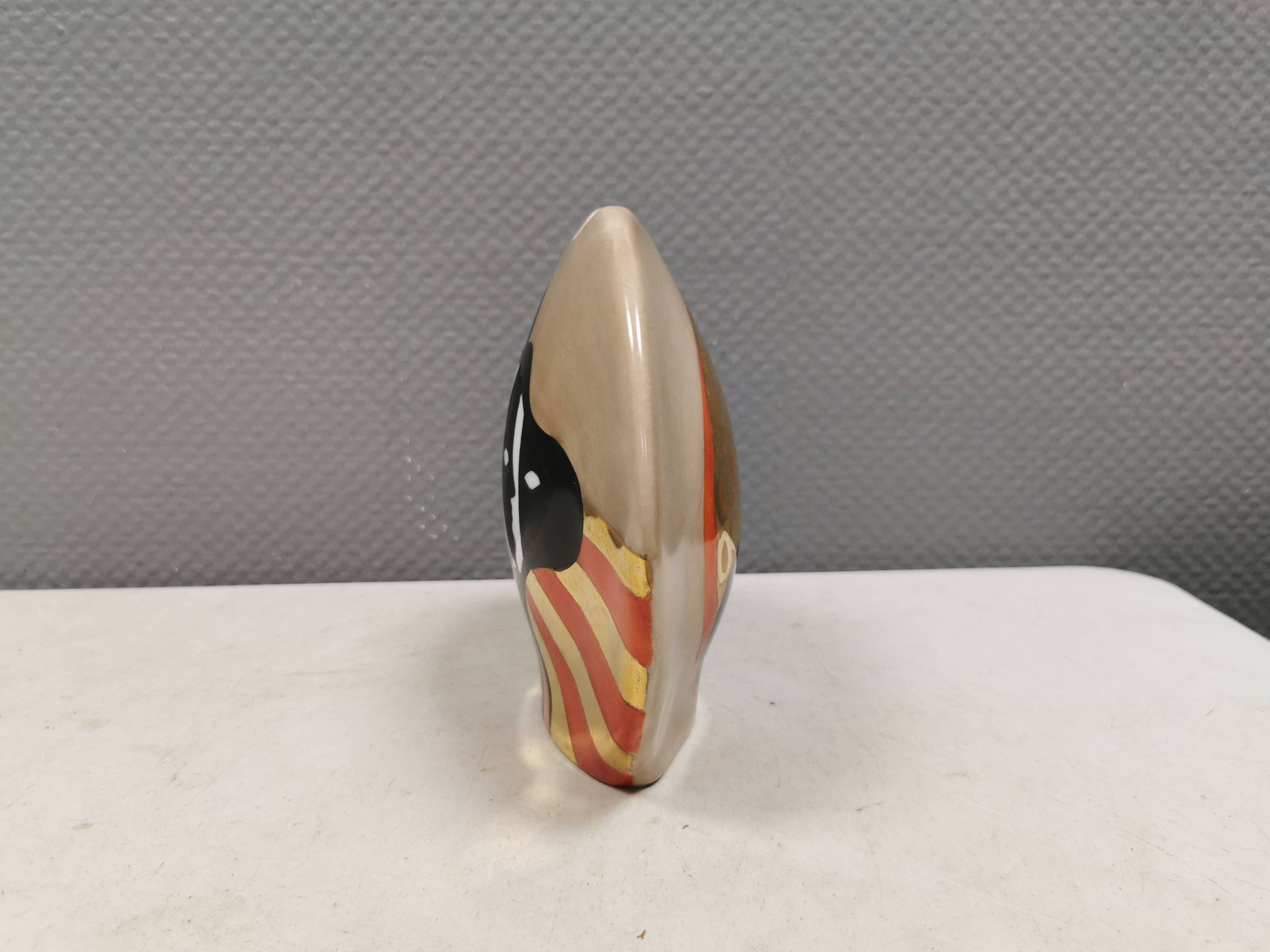 Vase with a motif, in an abstract style.