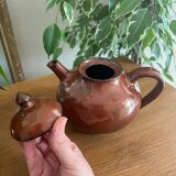 Brick red sandstone teapot from Saint Amand en Puisaye