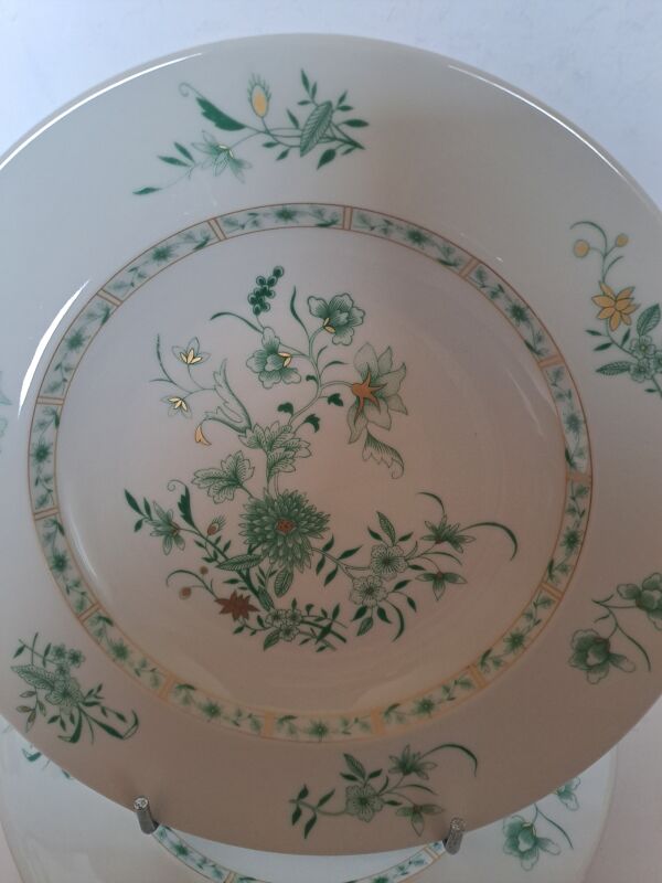 4 assiettes creuses en porcelaine Bernardaud modèle Pékin