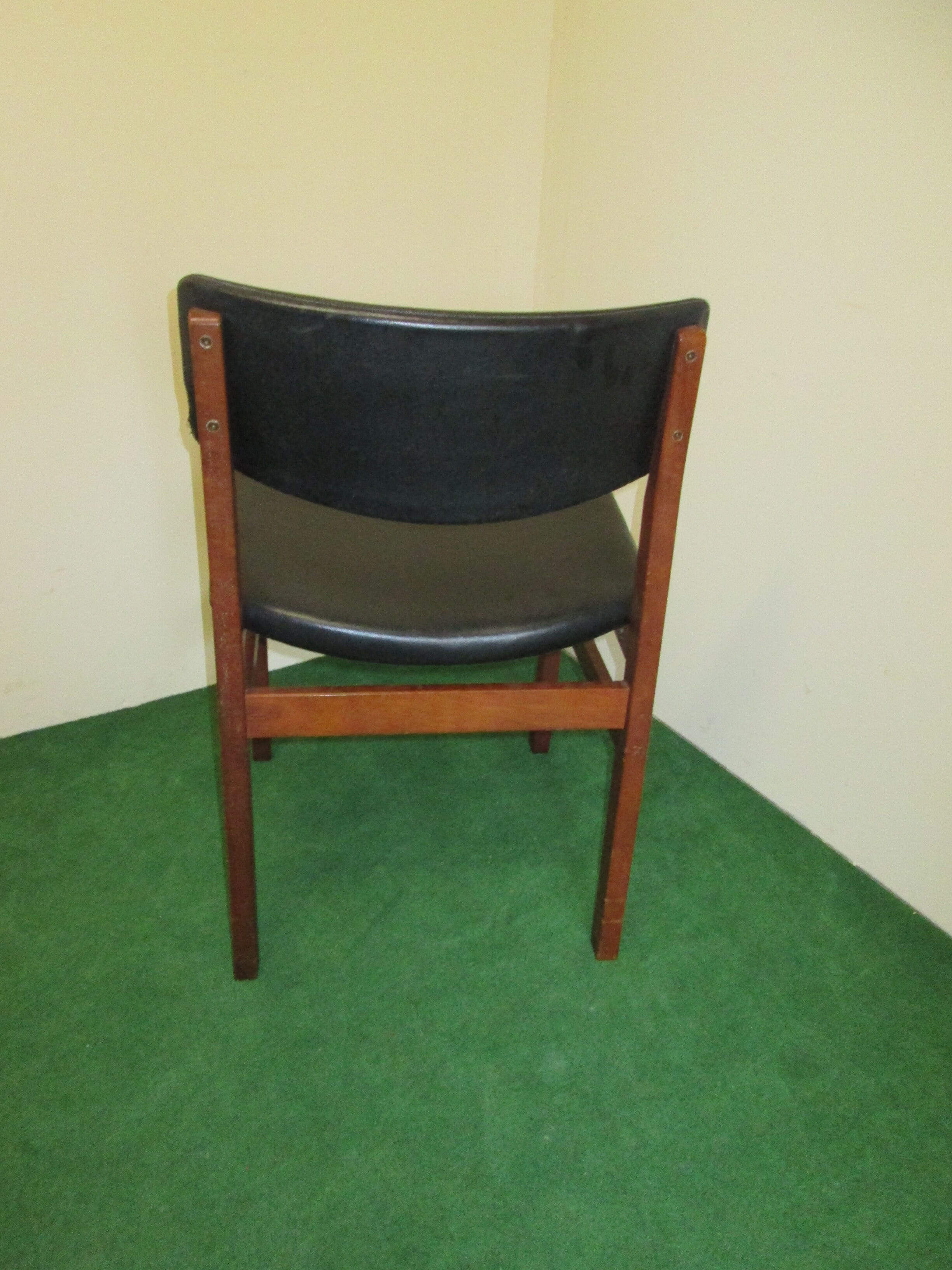 Série de 4 chaises en teck
