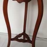 Tripod round pedestal table