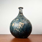 Vase de poterie de studio allemand brutaliste du milieu du siècle par Gerhard Liebenthron, 1975