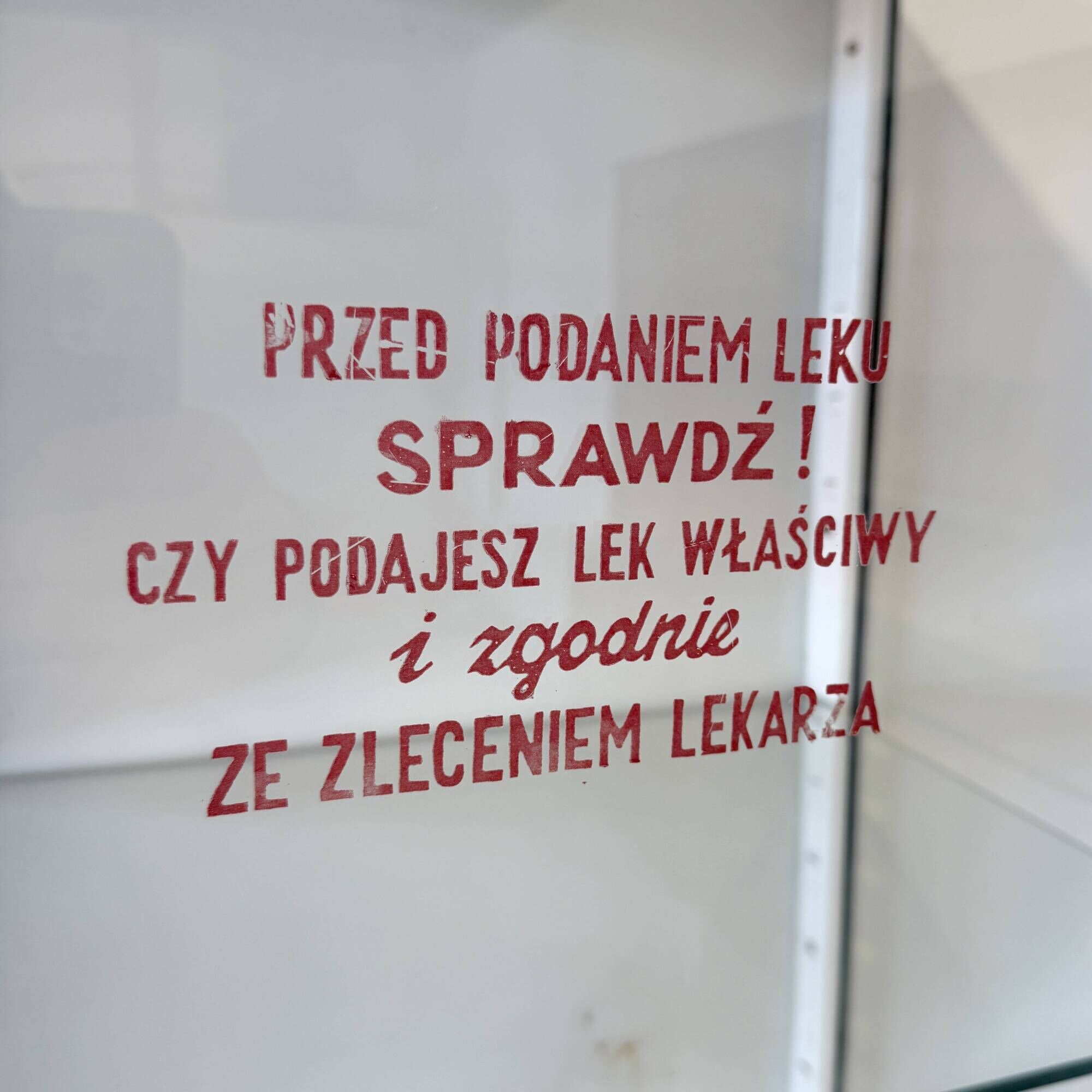 Mid-Century Polish Medical Display Cabinet, 1960s