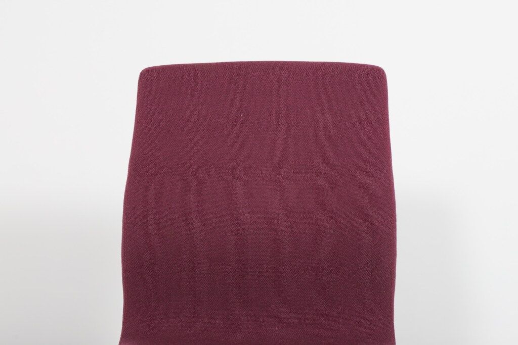 Suite of two chairs "Oxford" by Arne Jacobsen for Fritz Hansen