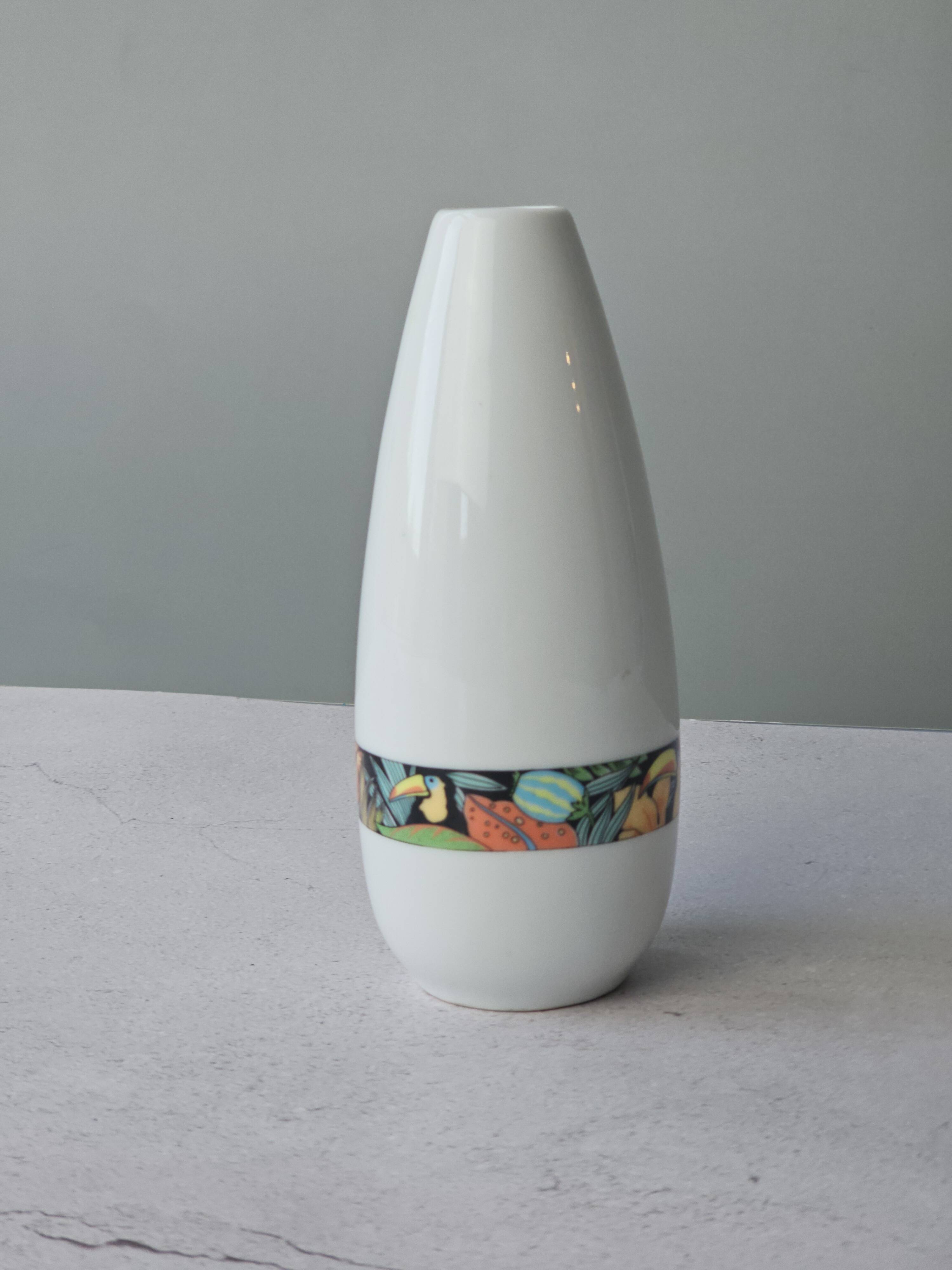 Small white porcelain vase from the Toucan collection by Pillivuyt.