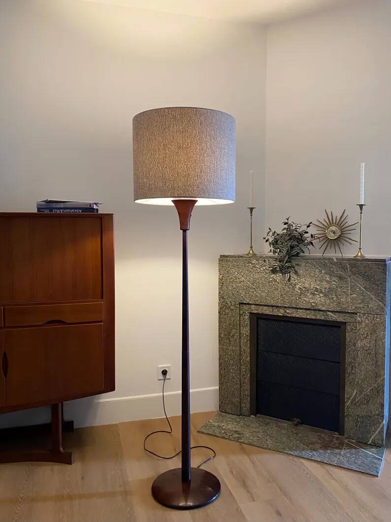 Art Deco floor lamp in solid mahogany 1940s