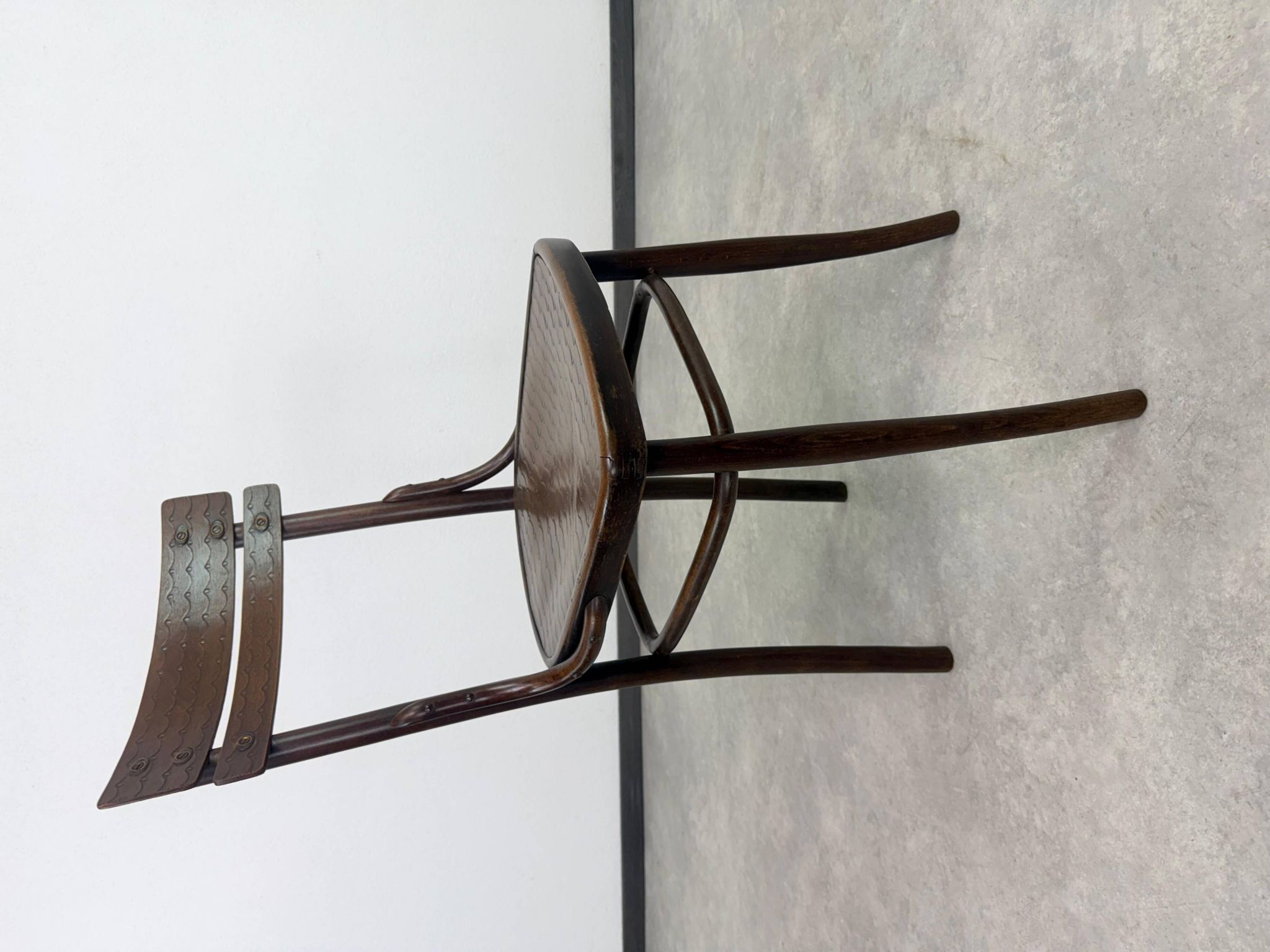 Ensemble de 2 chaises de salle à manger par J&J Kohn