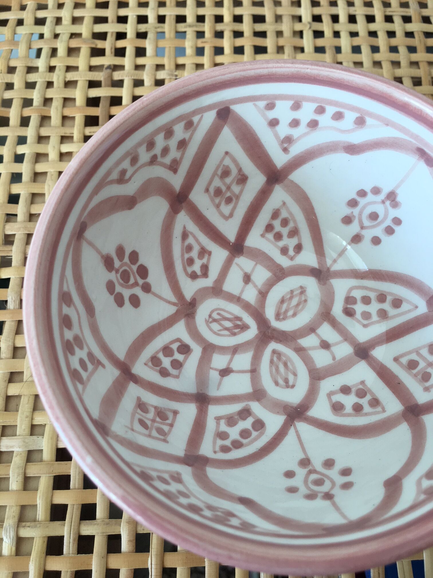 Lot of ceramic bowls pale pink