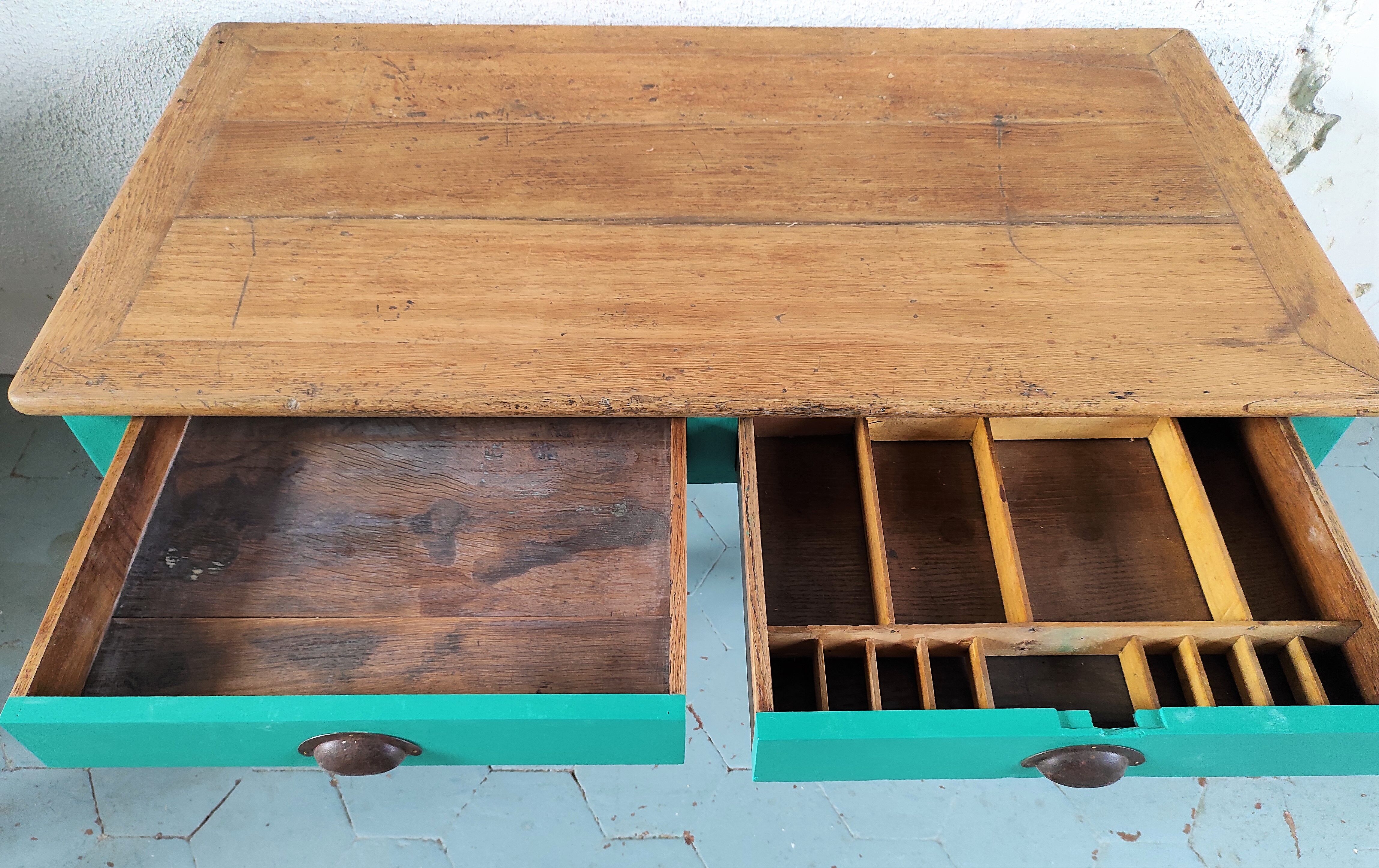 Farm table