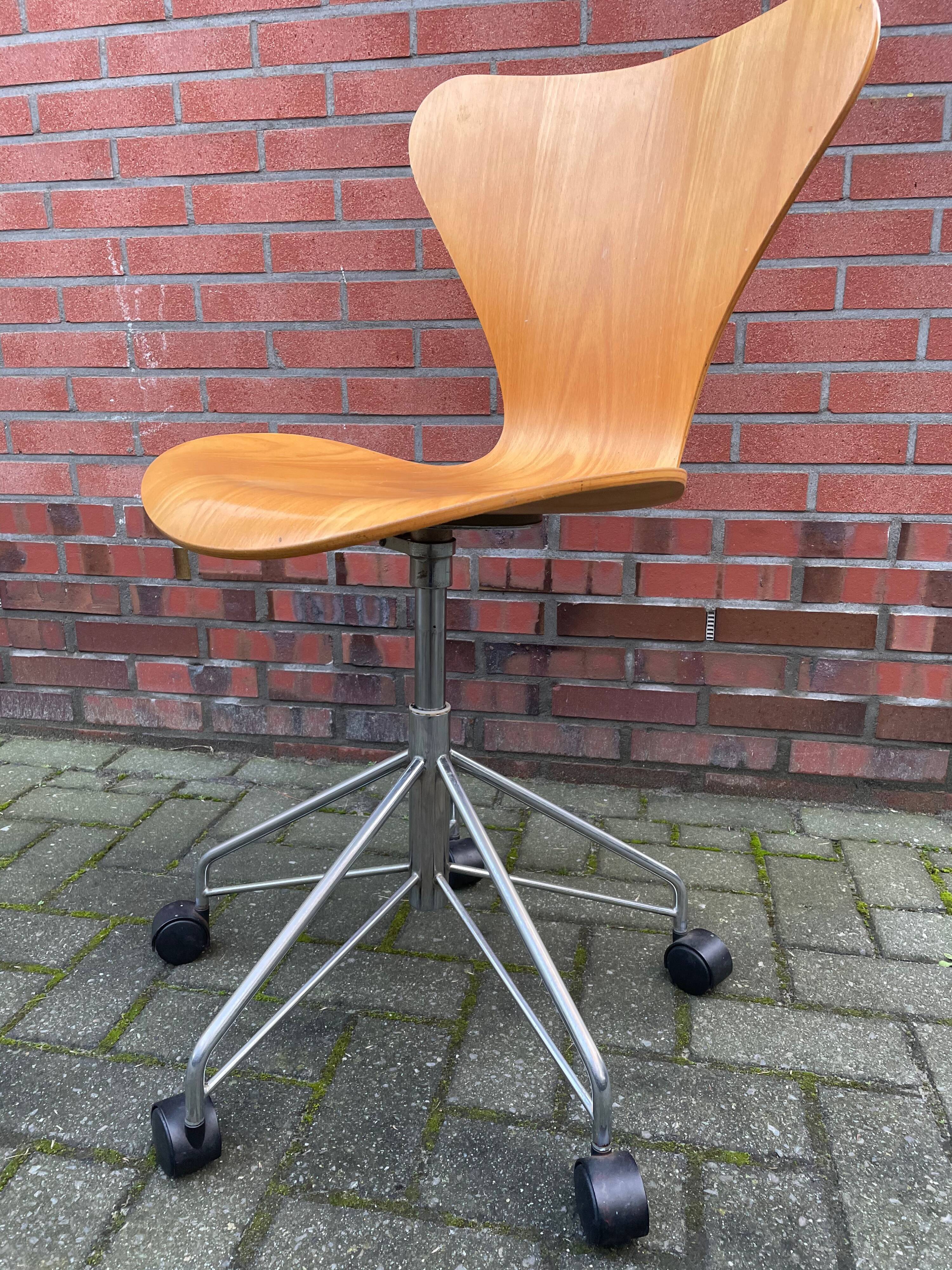 Chaise butterfly d'Arne Jacobsen pour Fritz Hansen