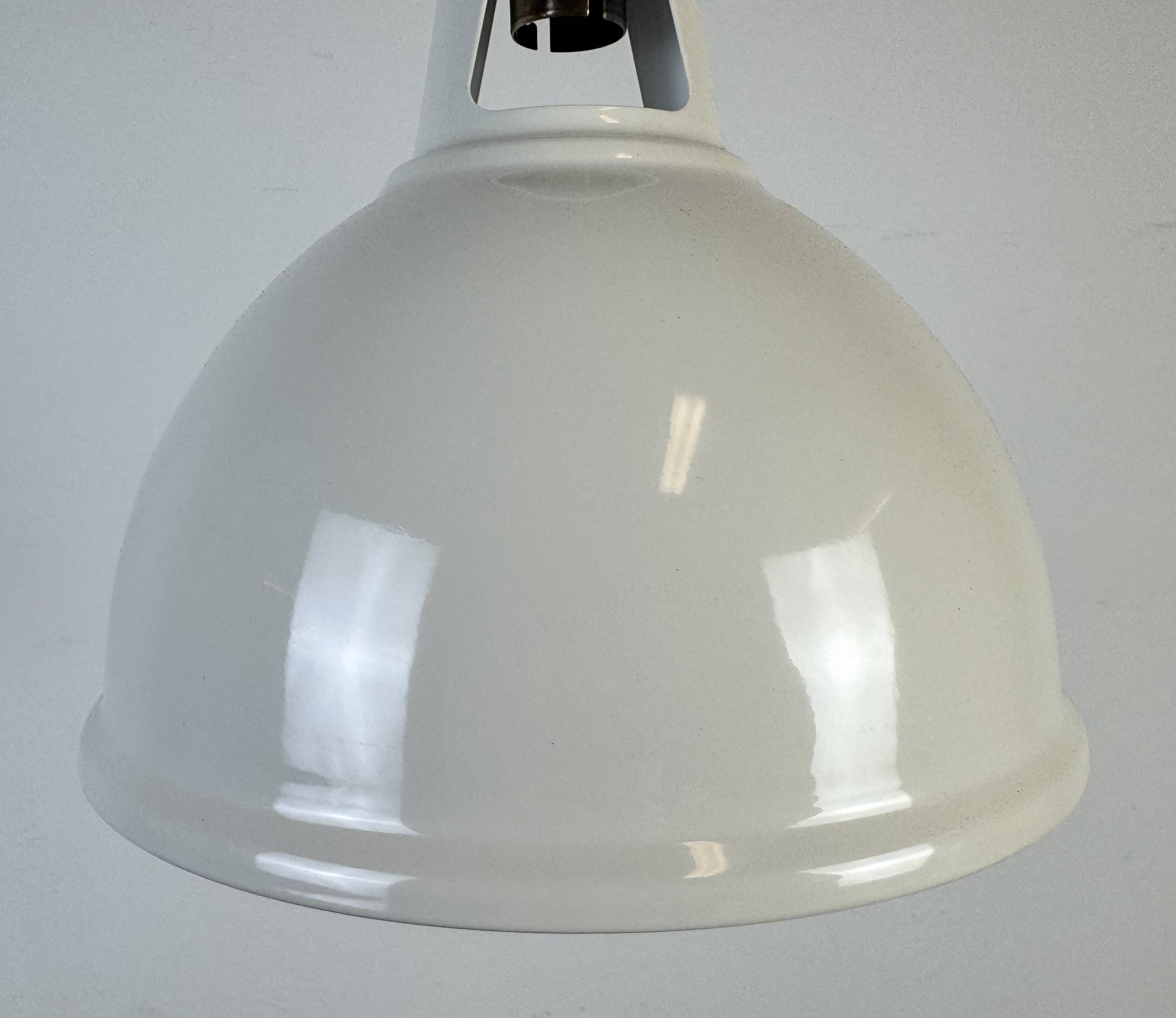 Vintage Industrial Beige Painted Pendant Lamp