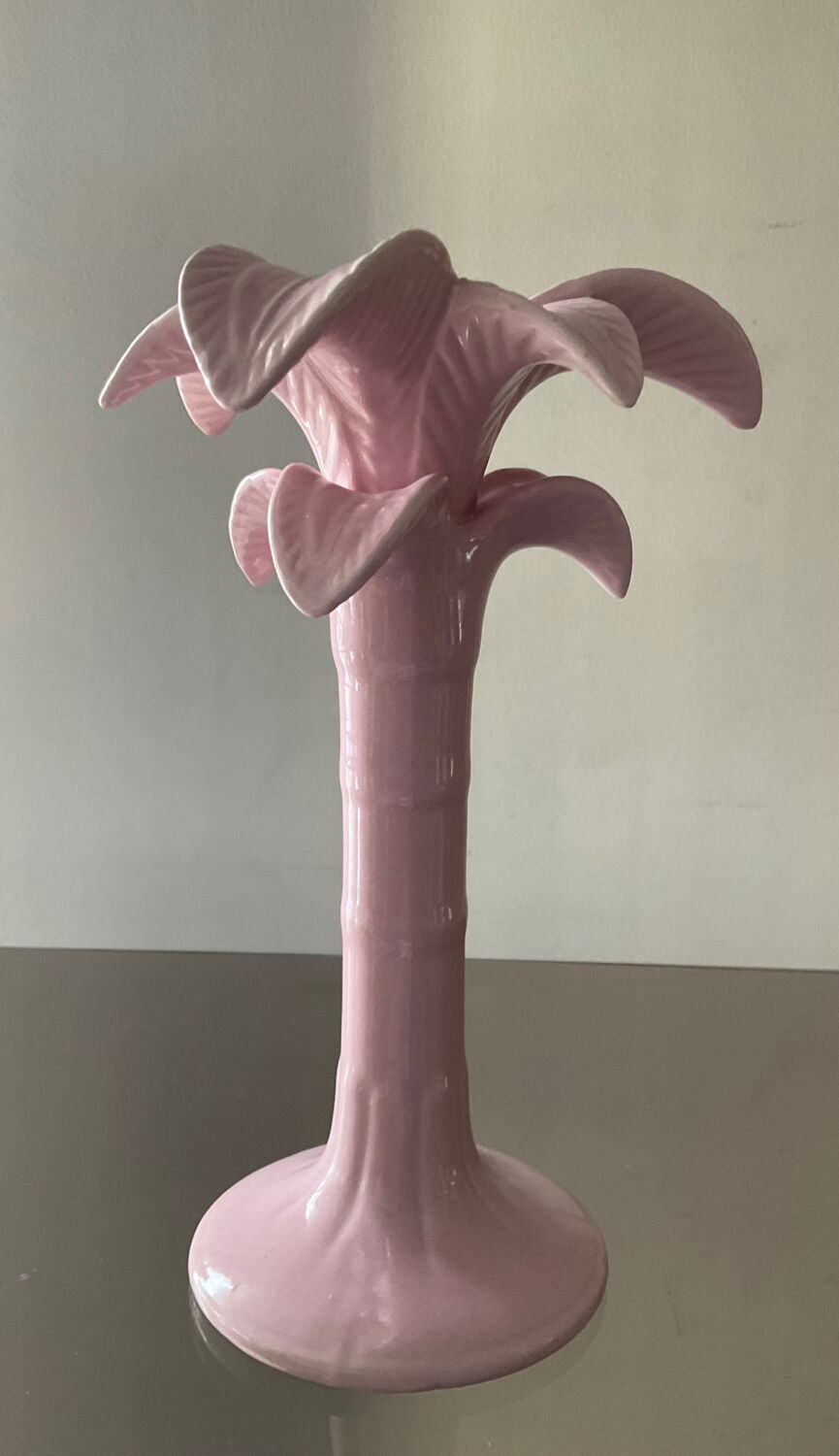 Vintage palm candle holder in pink glazed ceramic