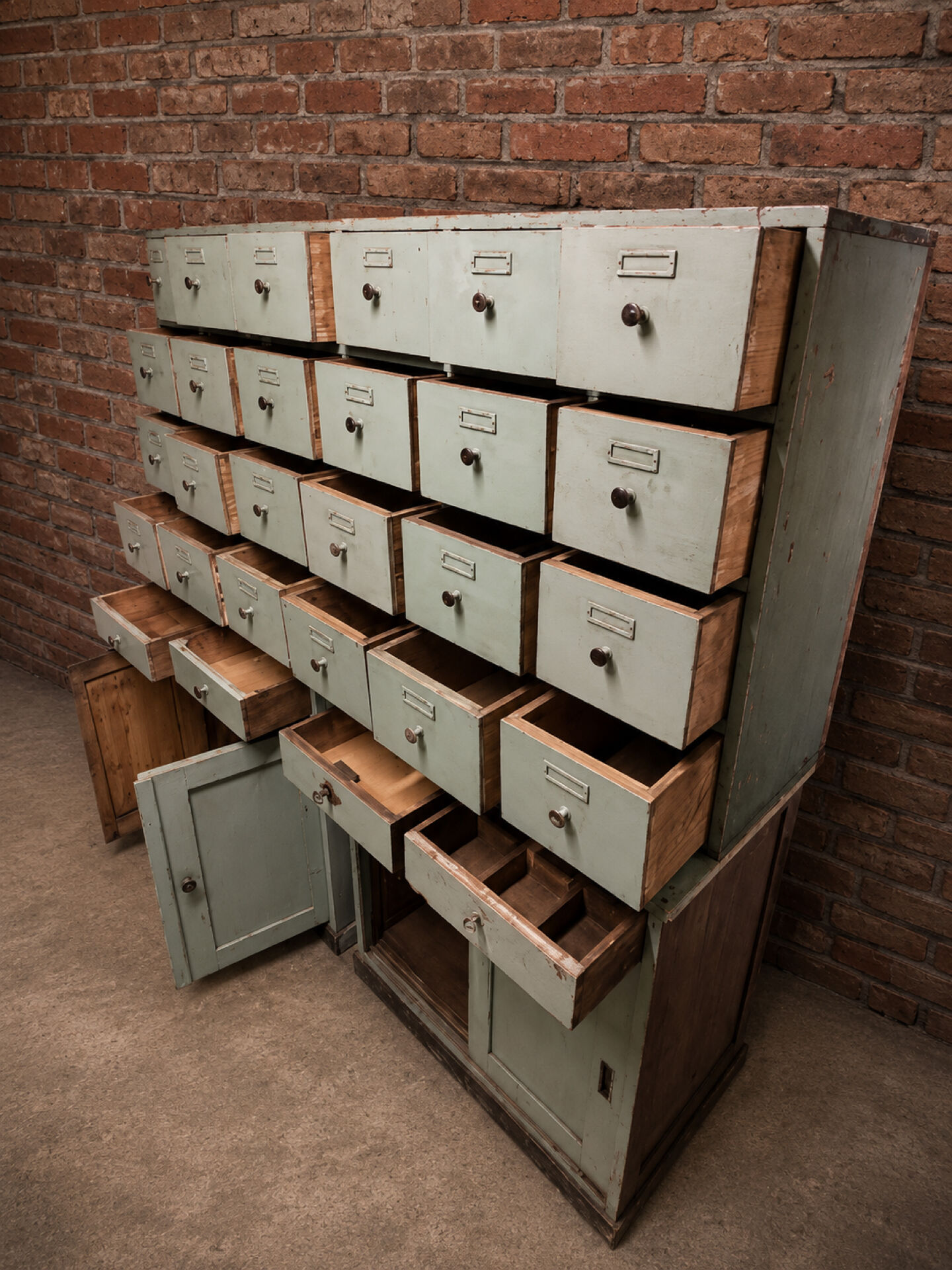 Workshop furniture