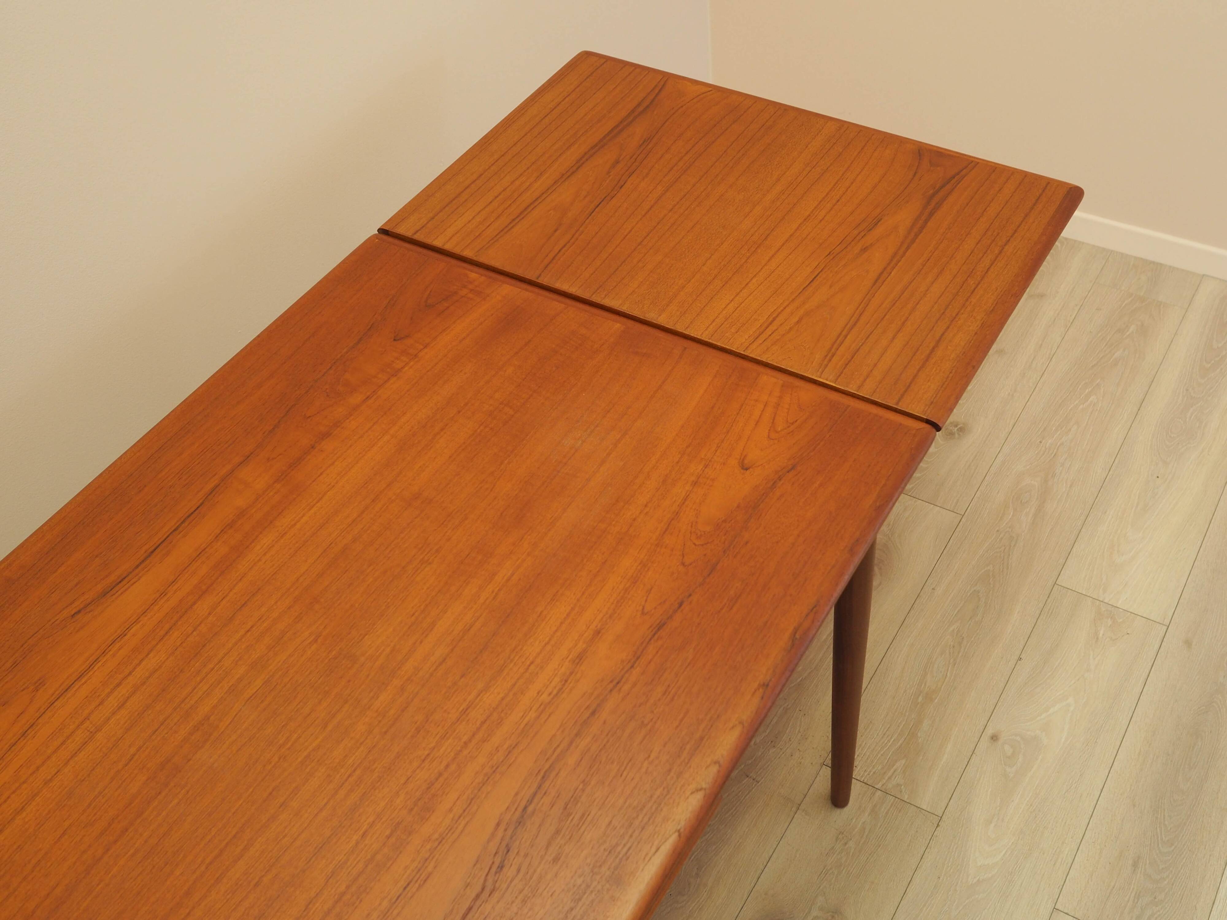 Table danoise extensible en teck, années 1970