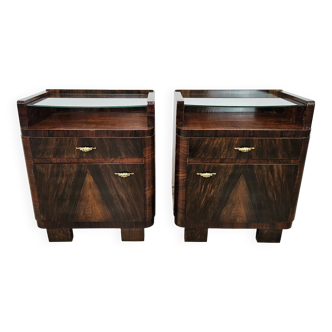 1940s Art Decò bedside tables in walnut with glass top