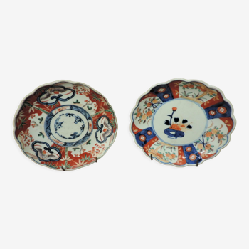 Set de deux  assiettes en porcelane d'Imari Japon