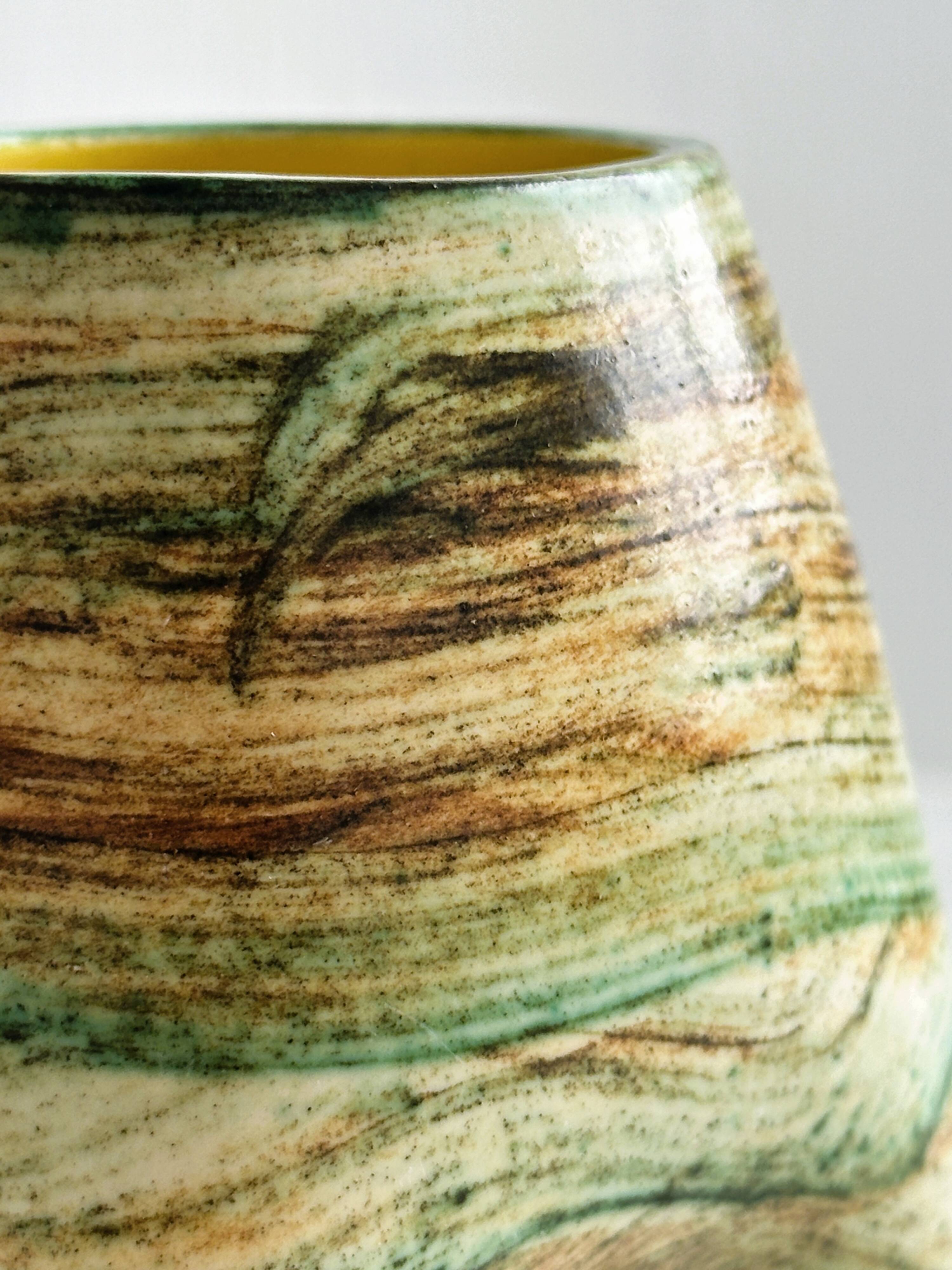 Ceramic vase mix of colors.