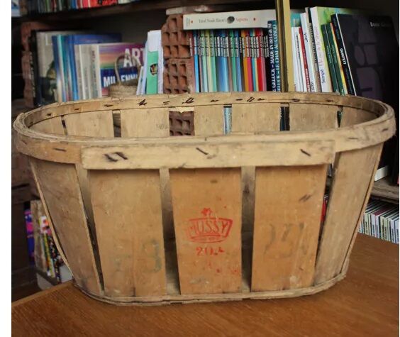 Wooden crate with slats strapping Stamp Mussy red Storage