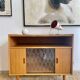 Meuble bar vintage sur roulettes