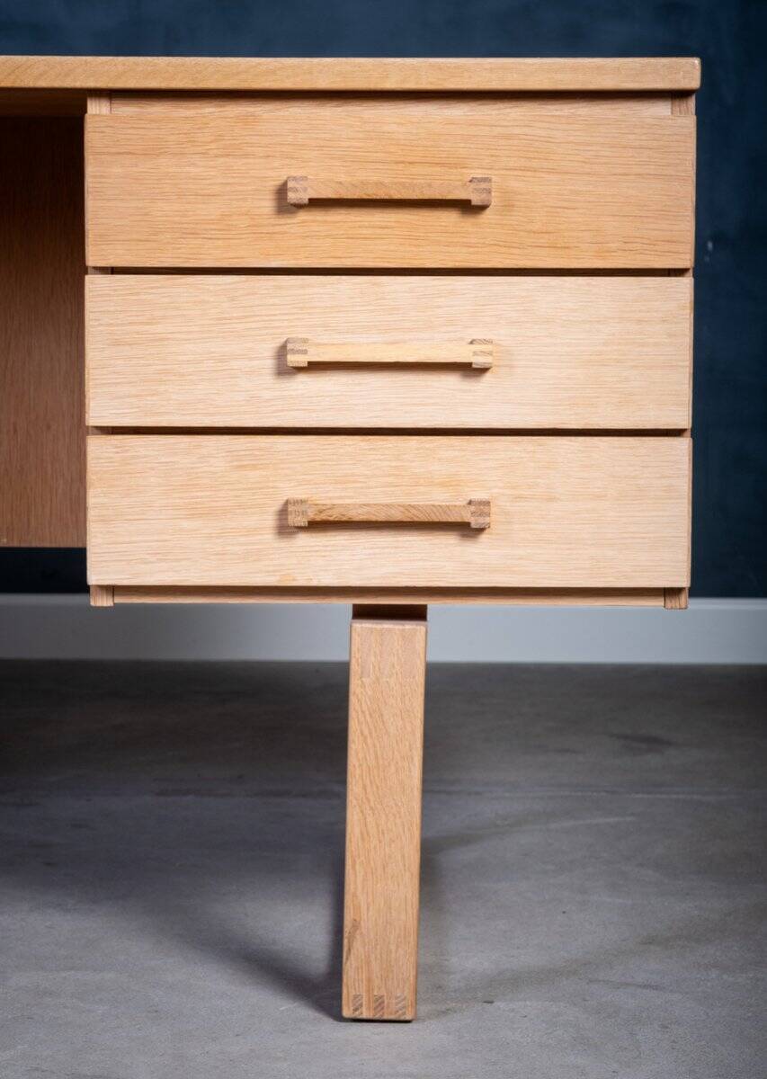 Vintage Oak Desk by Henning Jensen & Torben Valeur for Dyrlund, Denmark, 1960s