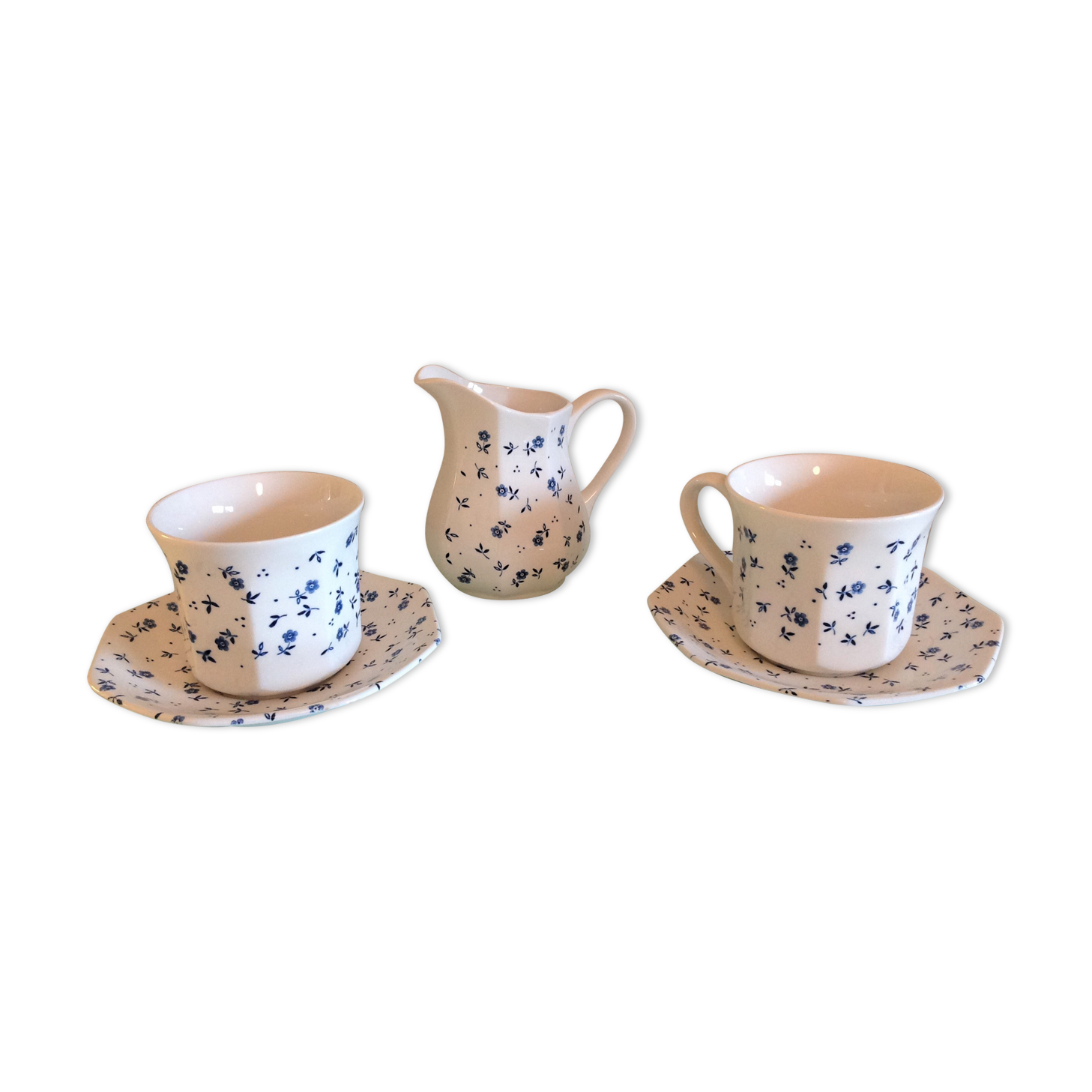 White ceramic tea set with blue flowers / vintage 70s