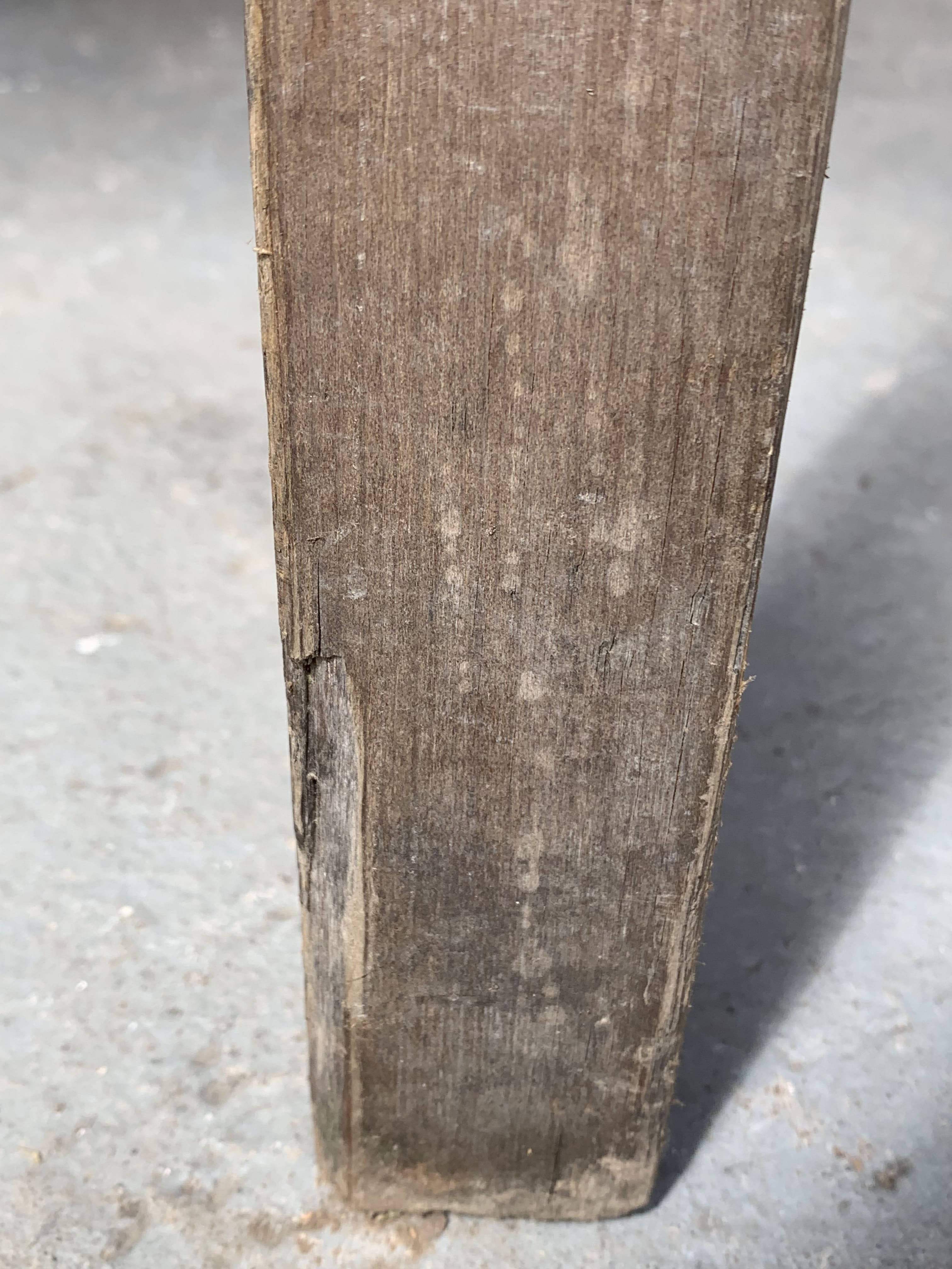 Farmhouse table - 2m10 long