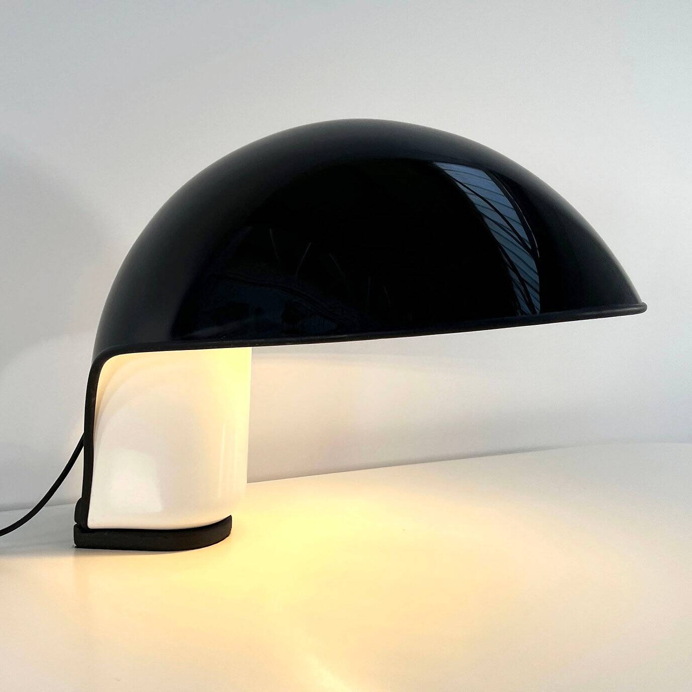 Albanella table lamp by Ermanno Lampa & Sergio Brazzoli for Guzzini
