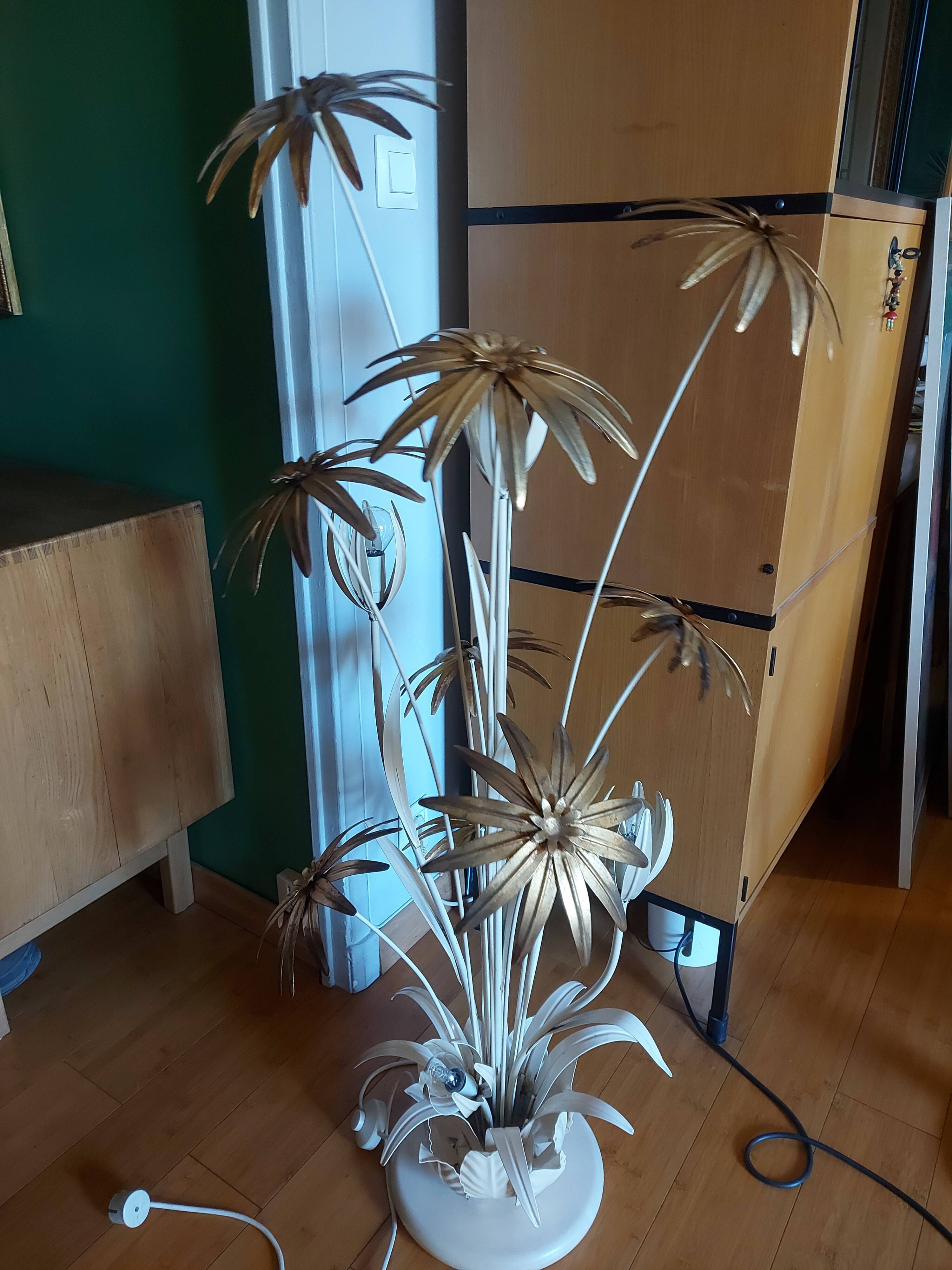 Flower floor lamp design 70'S , Hans Kögl