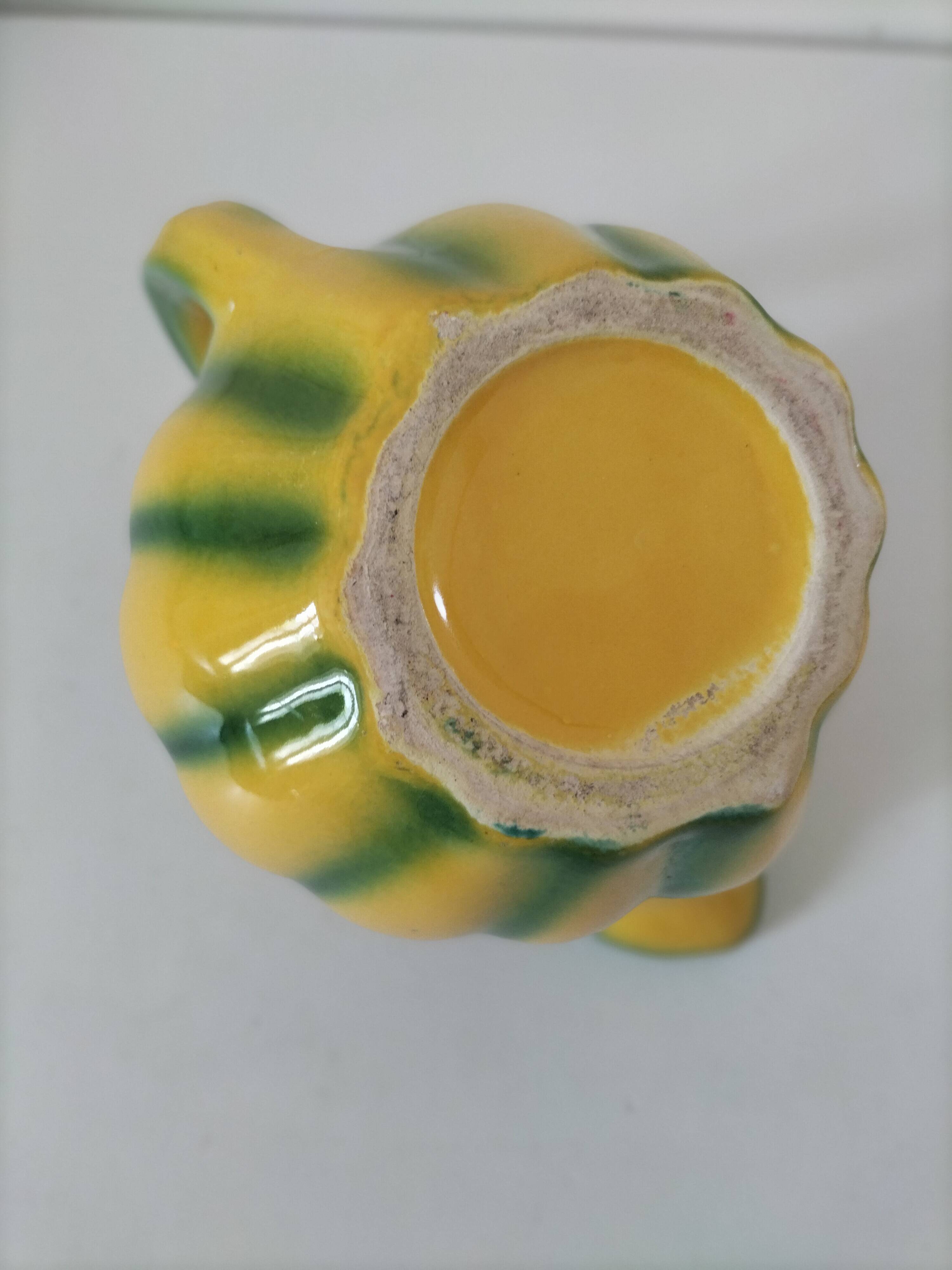 Jug melon in yellow and green majolica
