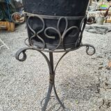 Wrought iron standing planter