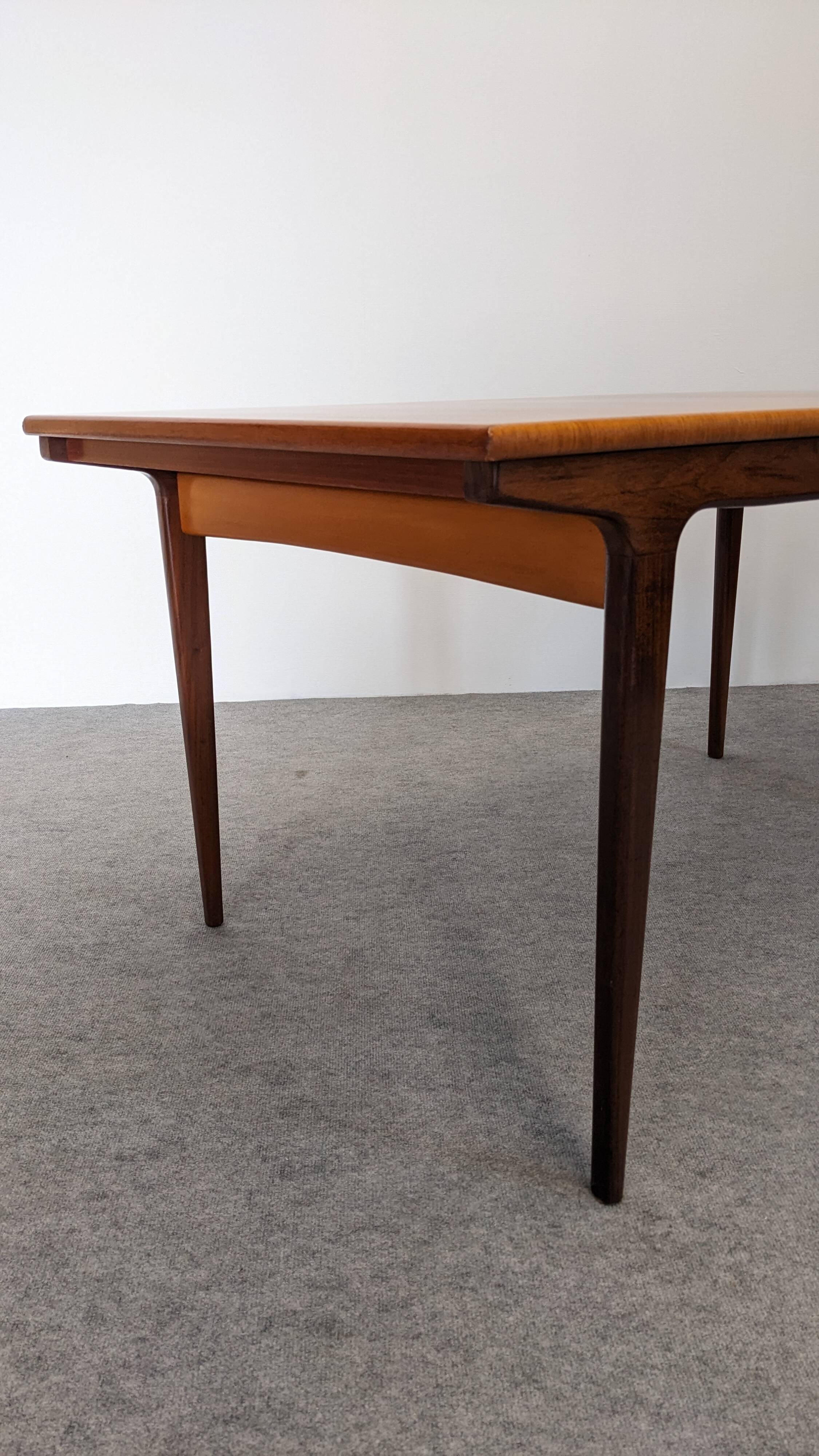 Extendable Scandinavian teak dining table, circa 1960