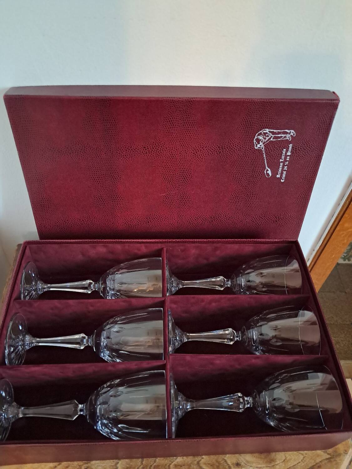 6 verres à vin en cristal de Lorraine neufs