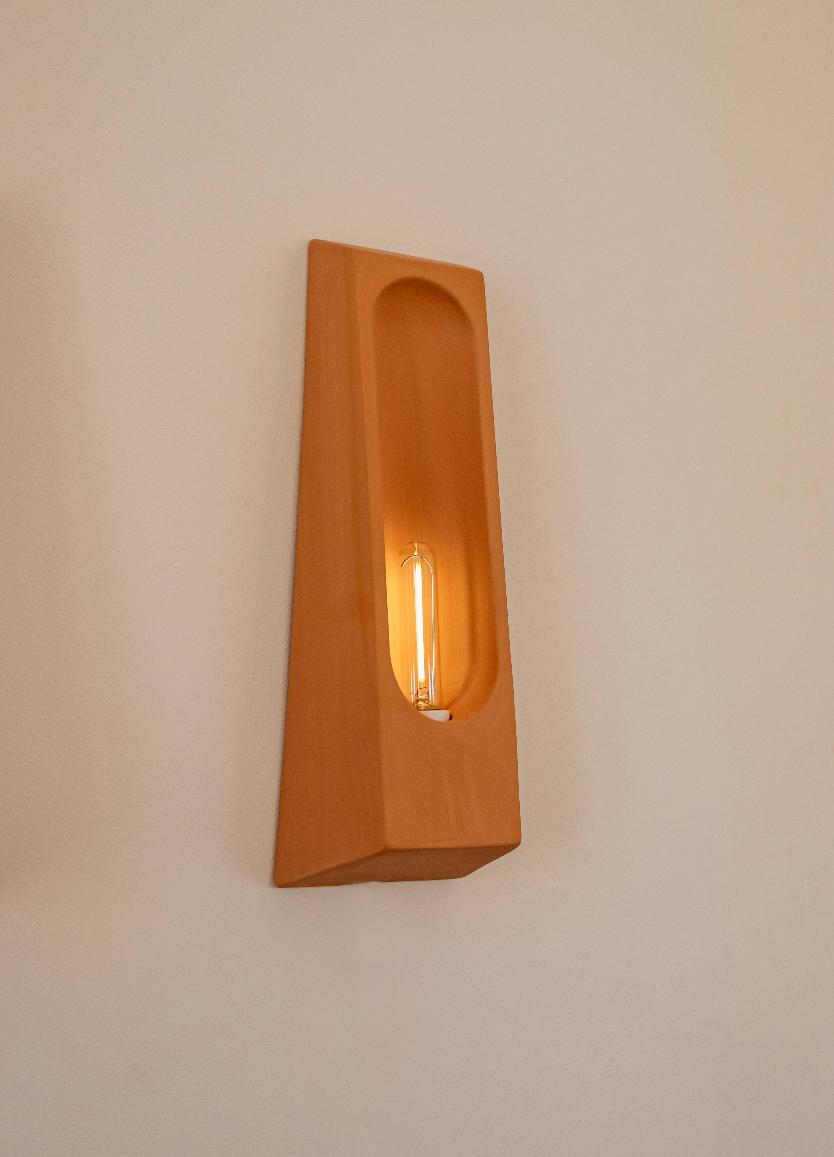 Alcove Terra Matte wall light