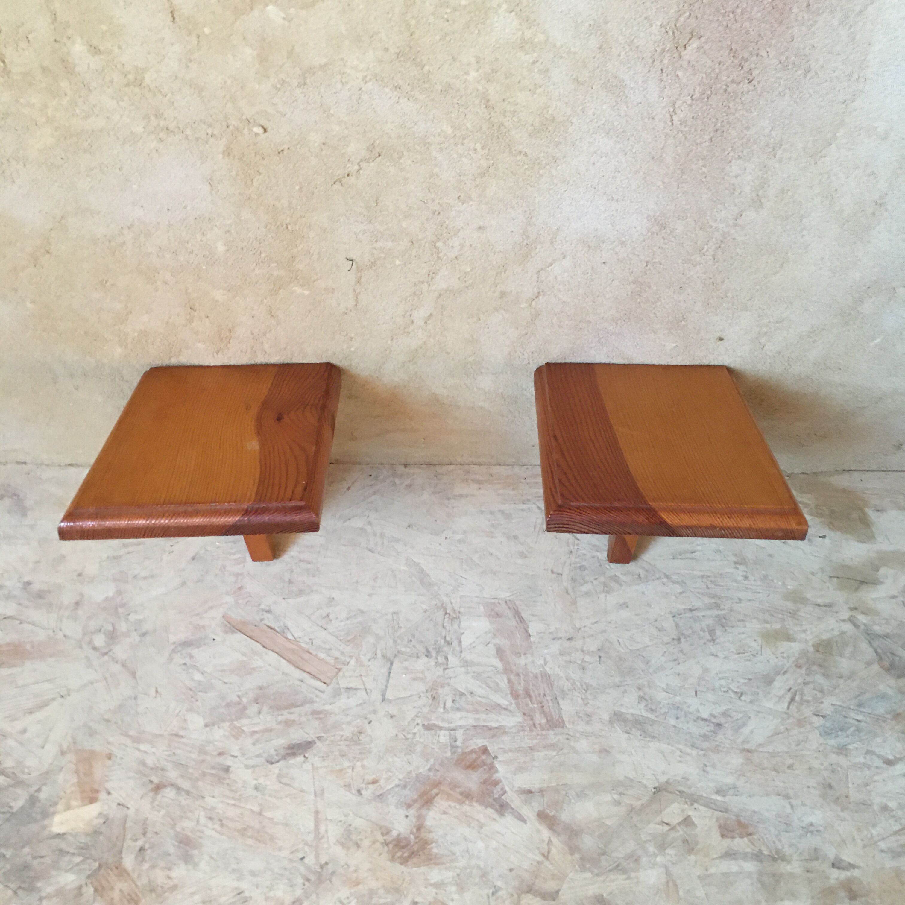 2 Wall bedside tables in applique
